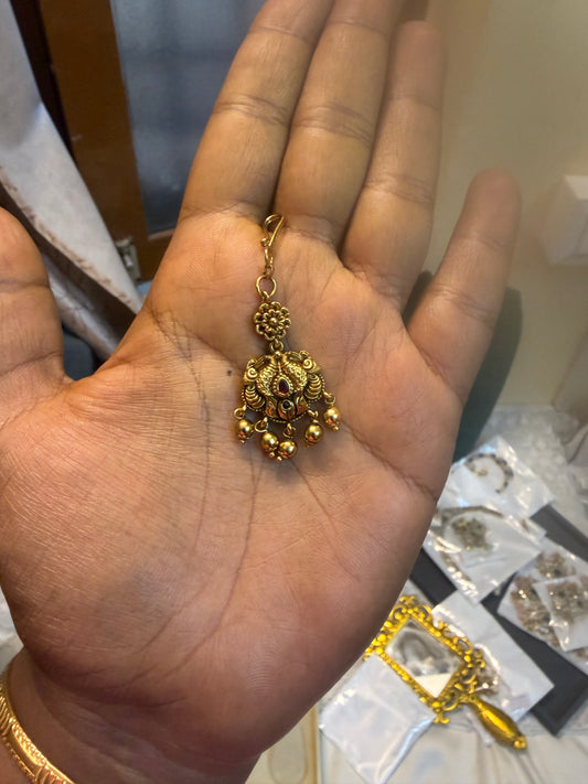 Gold antique tika