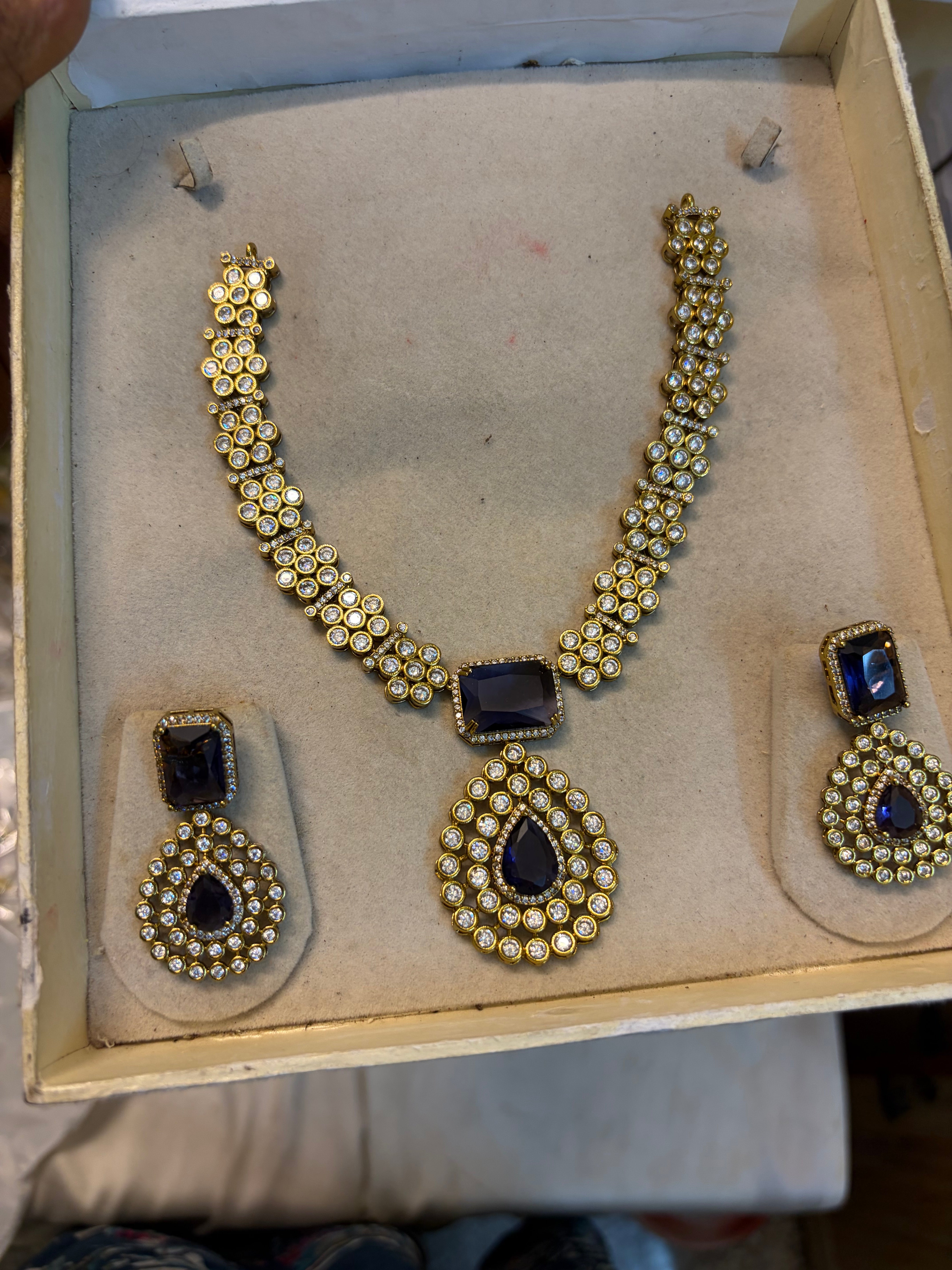 Purple Cz stones gold plated necklace set