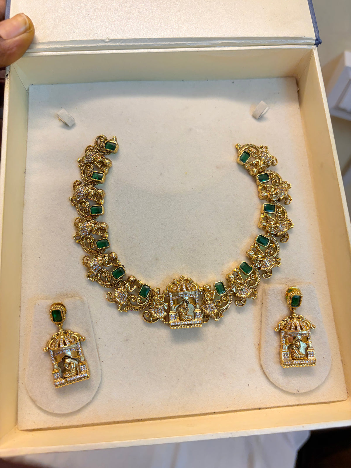 Designer Gold antique finish jadau necklace set