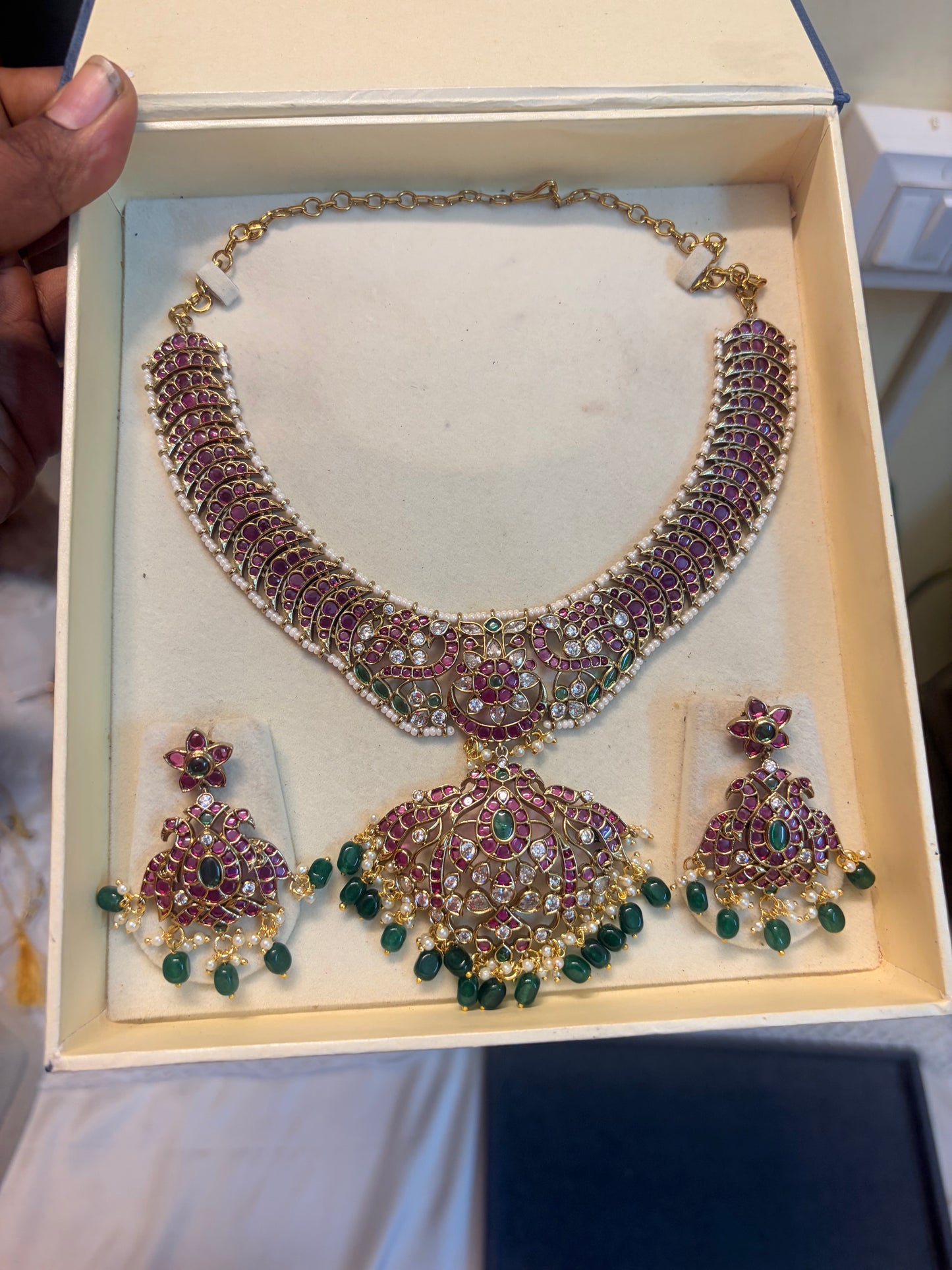 Heritage kemp stones jadau choker set