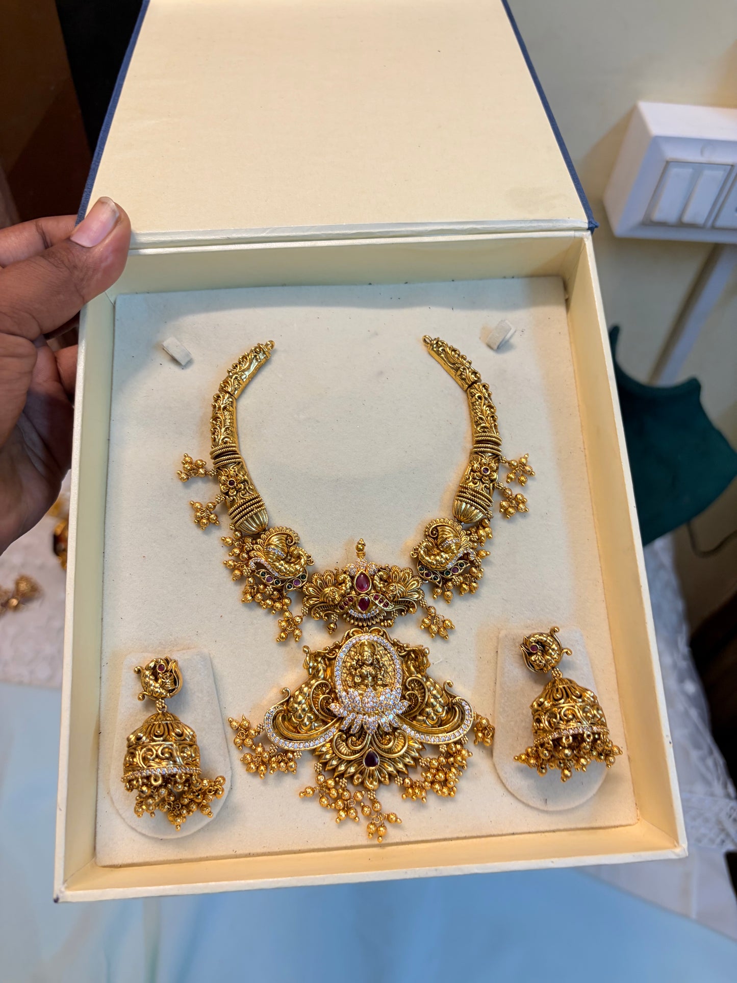 Gold antique Nakshi finish Kanti necklace set