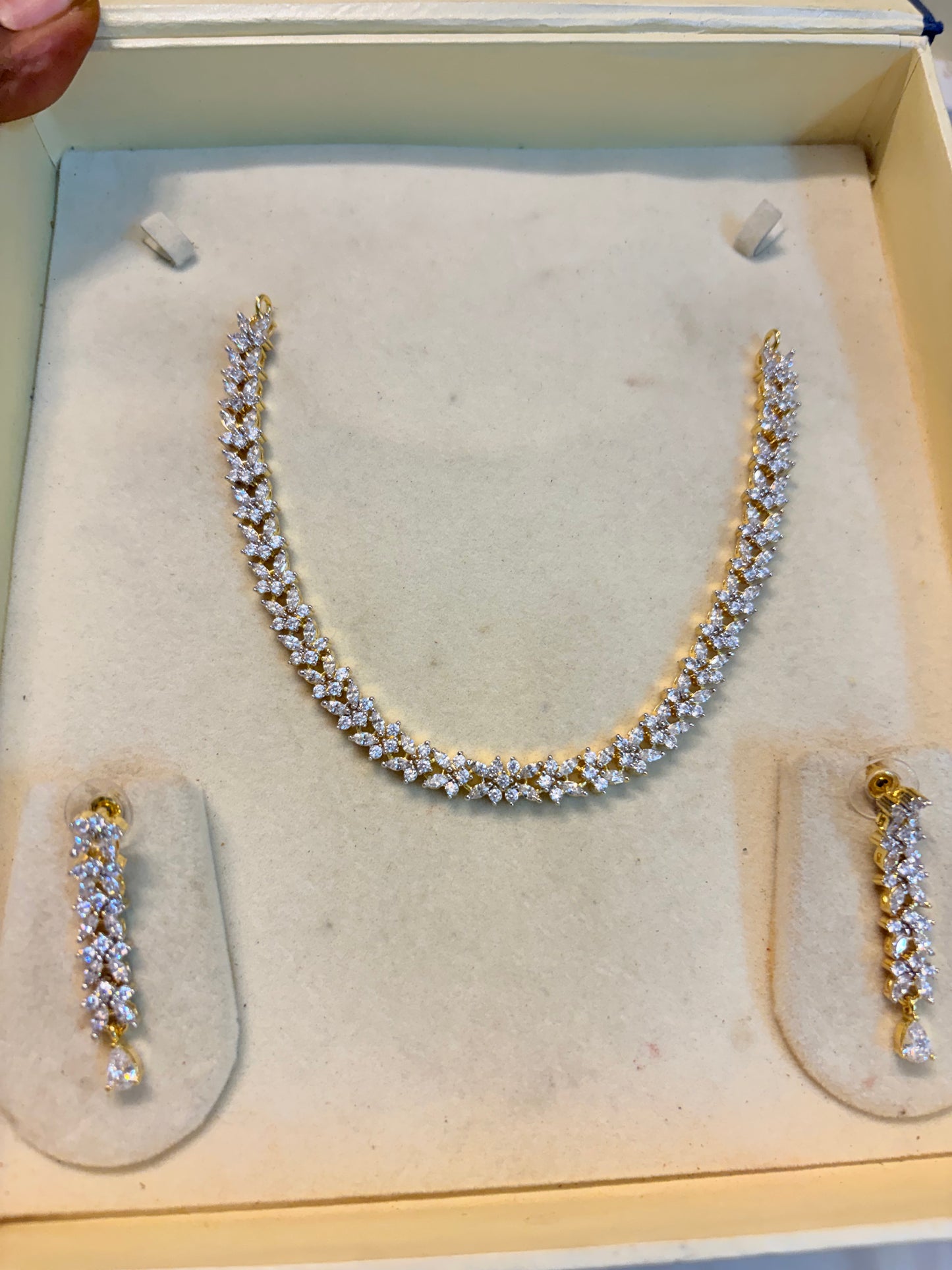 Elegant Gj polish jadau necklace set