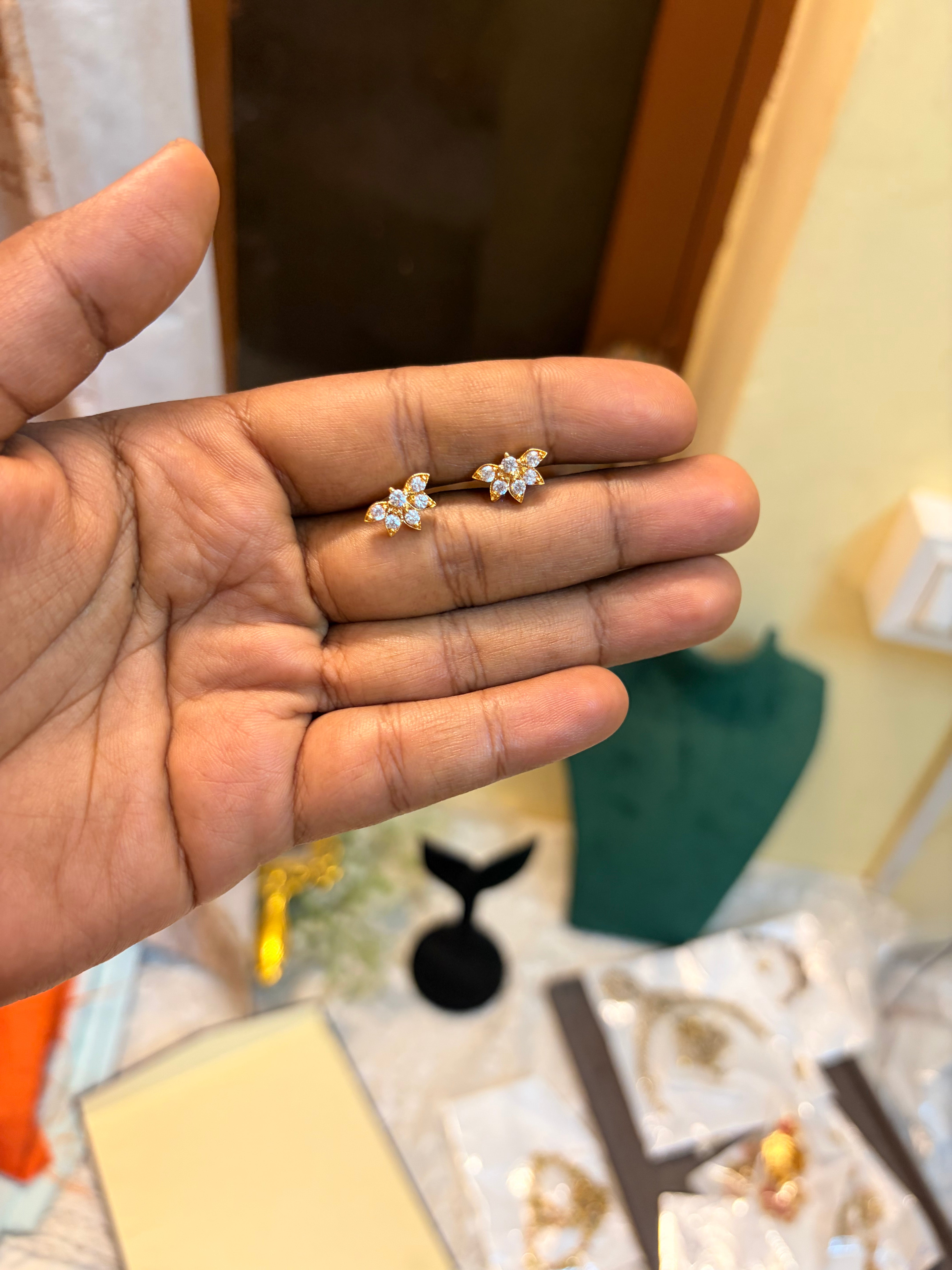 Floral Cz screw back stud
