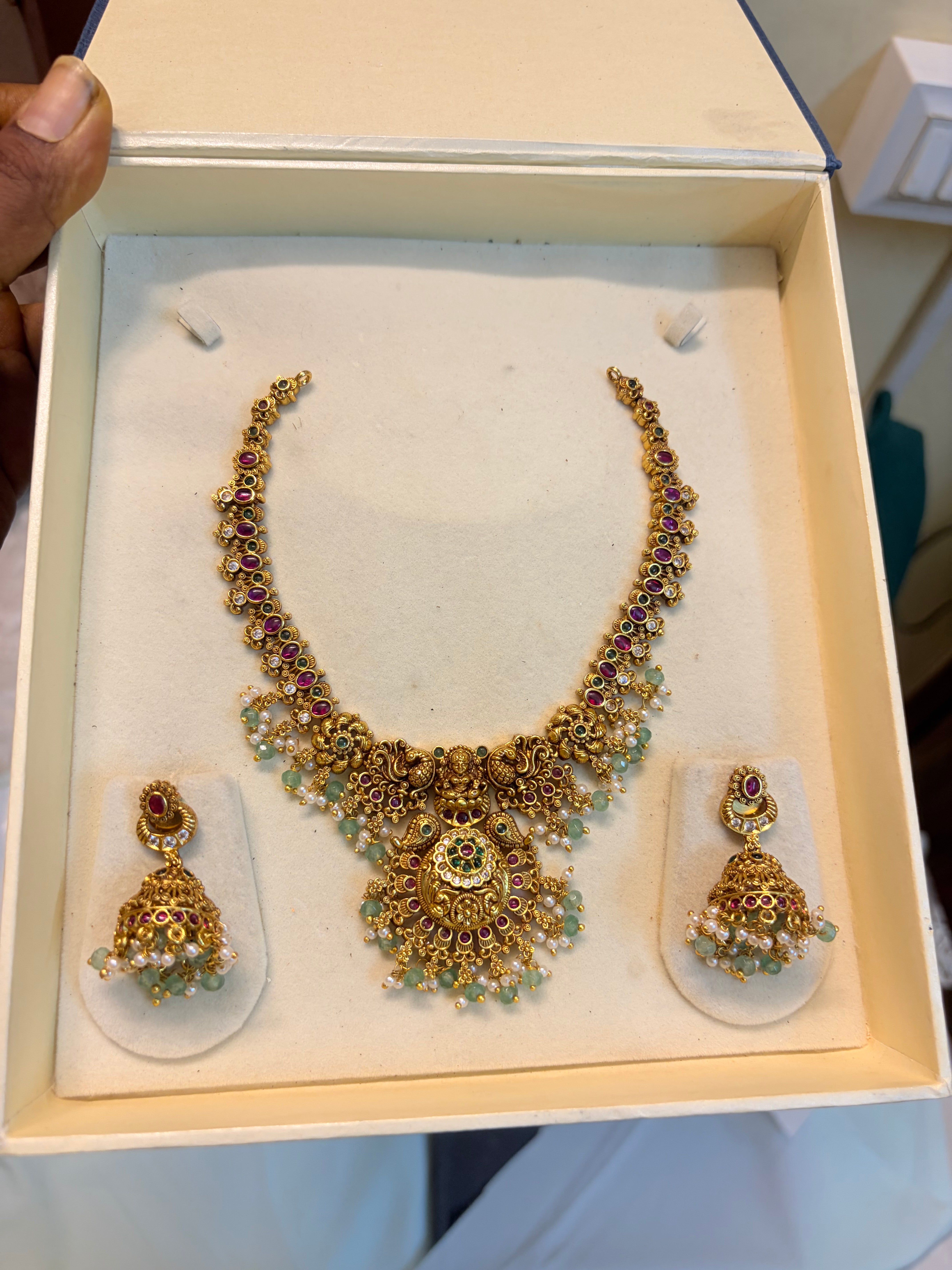 Gold antique kemp stones Lakshmi necklace set