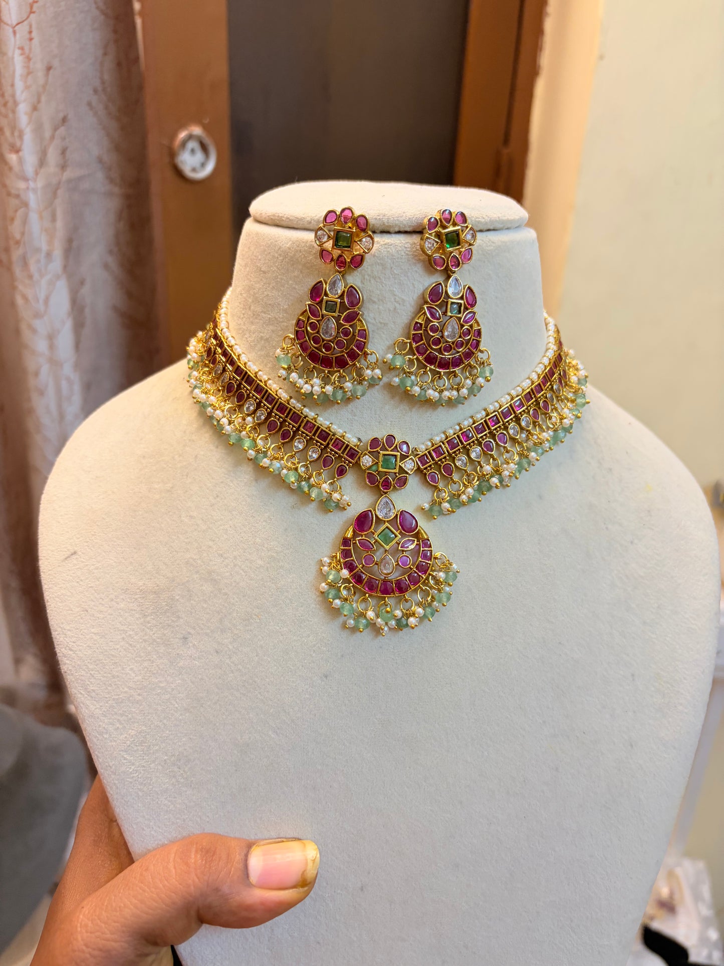 Jadau Kundan kemp stones choker set