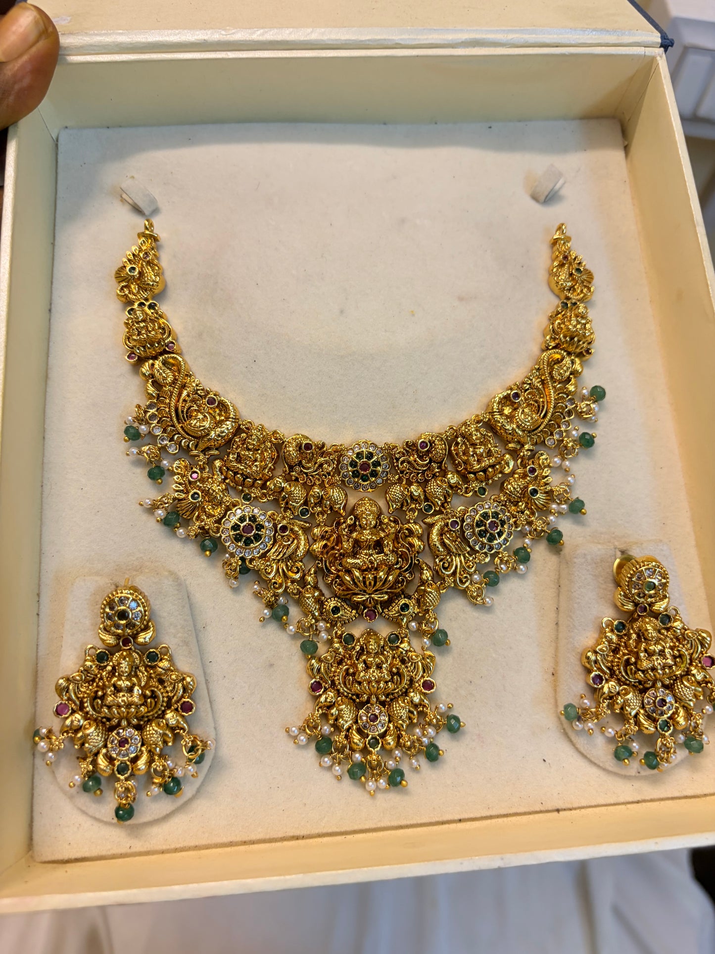 Gold antique finish jadau necklace set