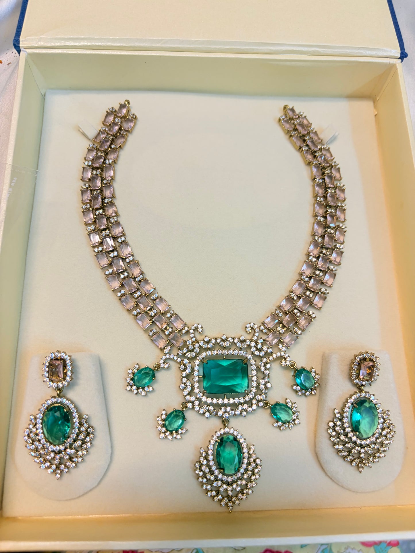 Grand Mint green blush pink Statement necklace set