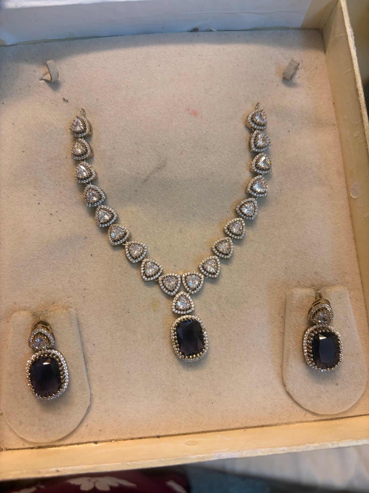 Moissanite purple jadau necklace set