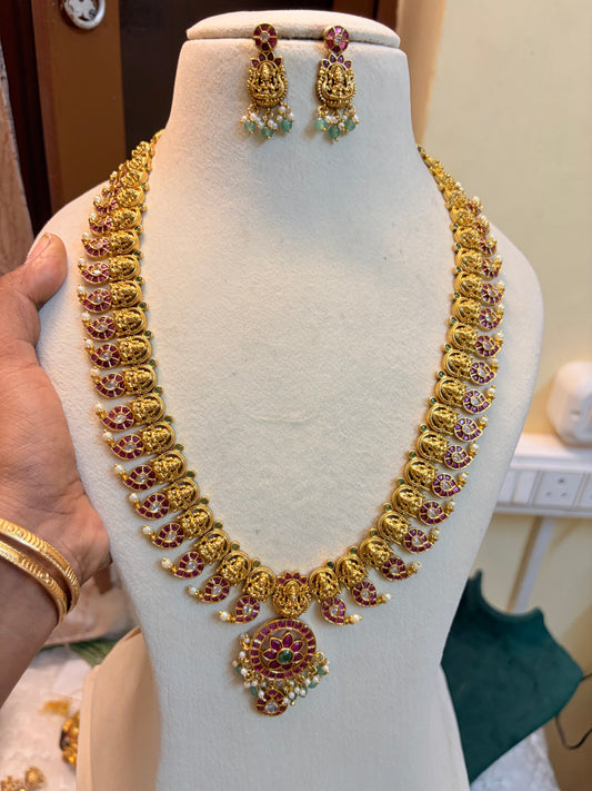 Gold antique finish reak kemp stones mango jadau haram