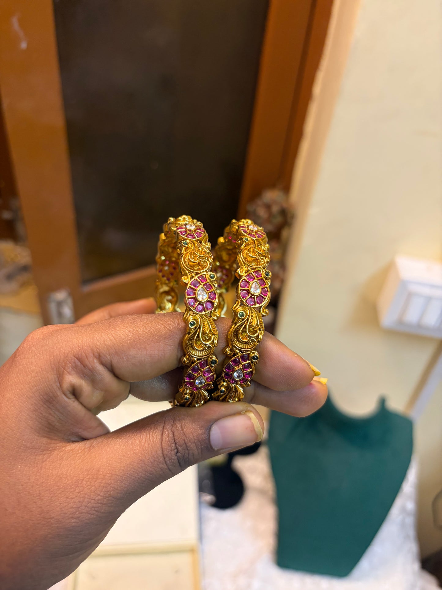 Mango kemp stones antique bangles