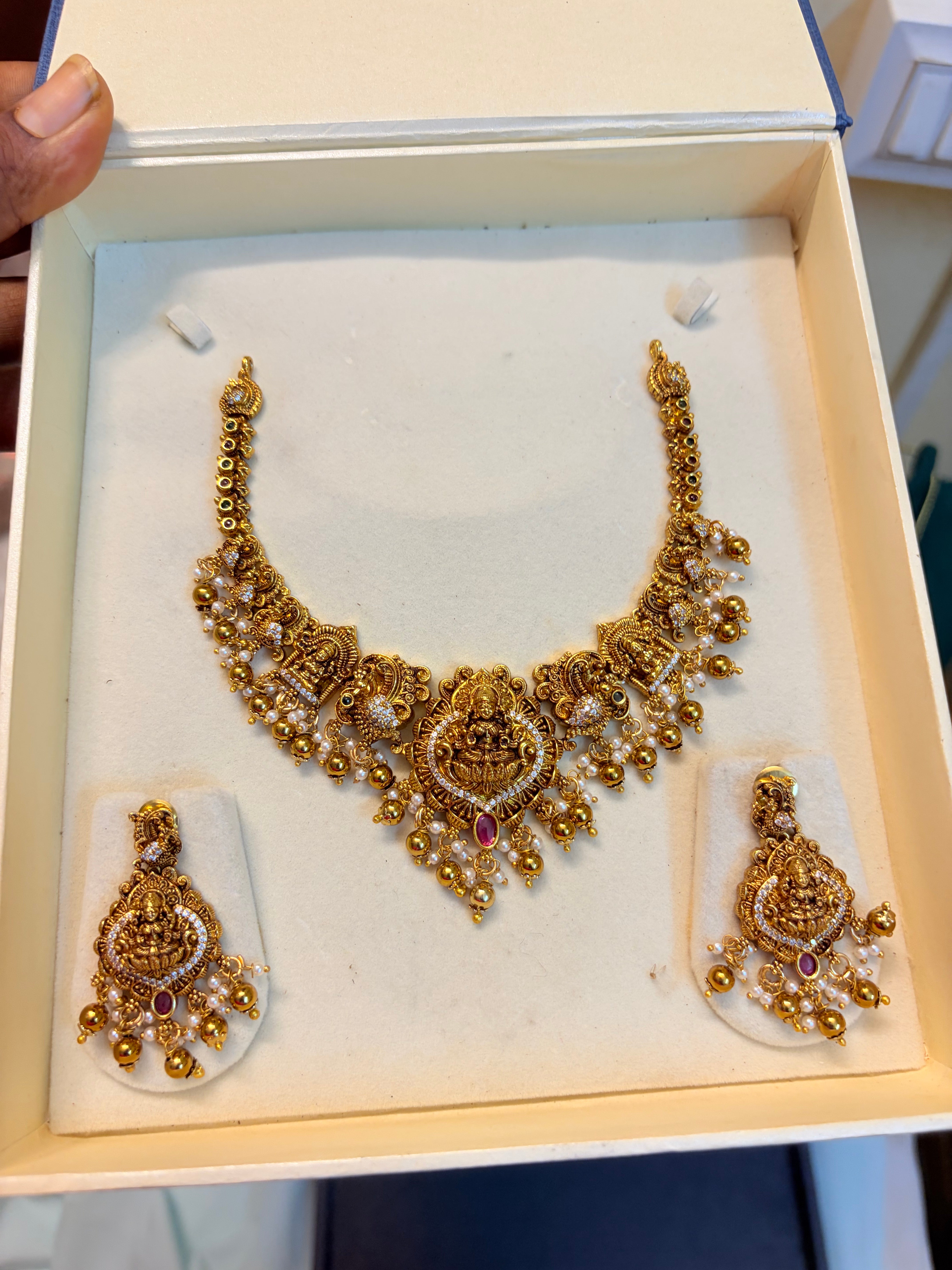 Gold Nakshi jadau necklace set