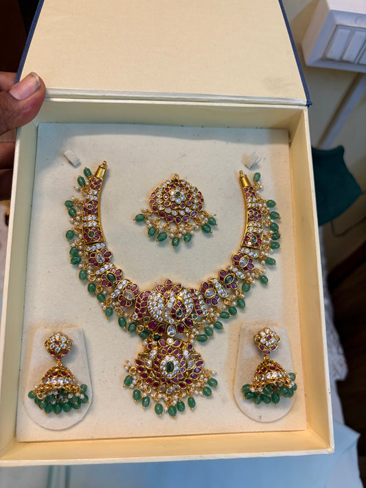 Real kemp stones jadau necklace set with detachable pendant