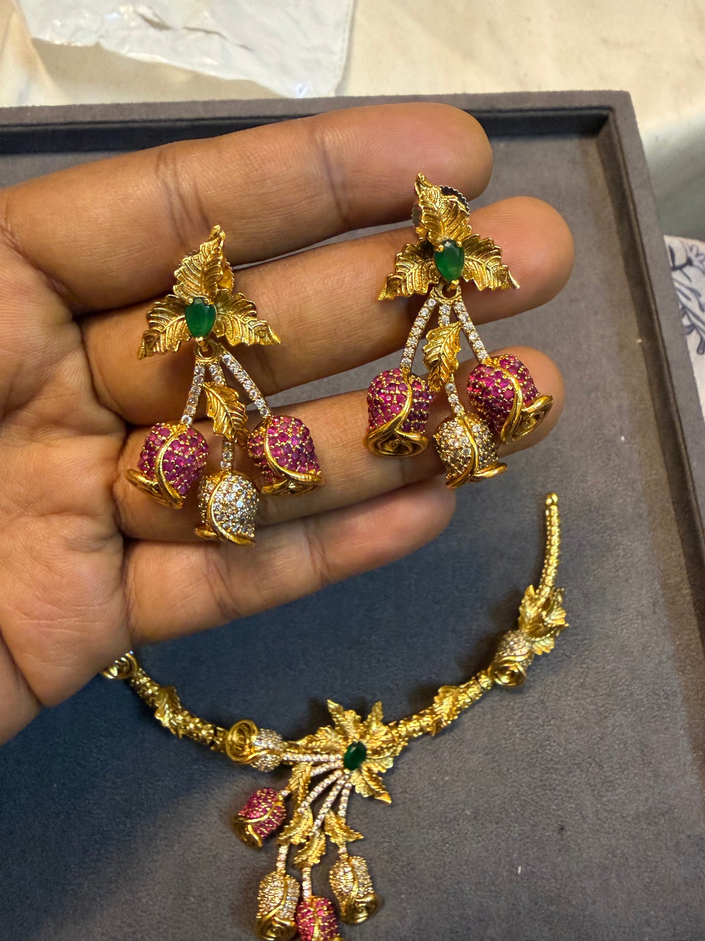 Vintage inspired gold antique finish necklace set