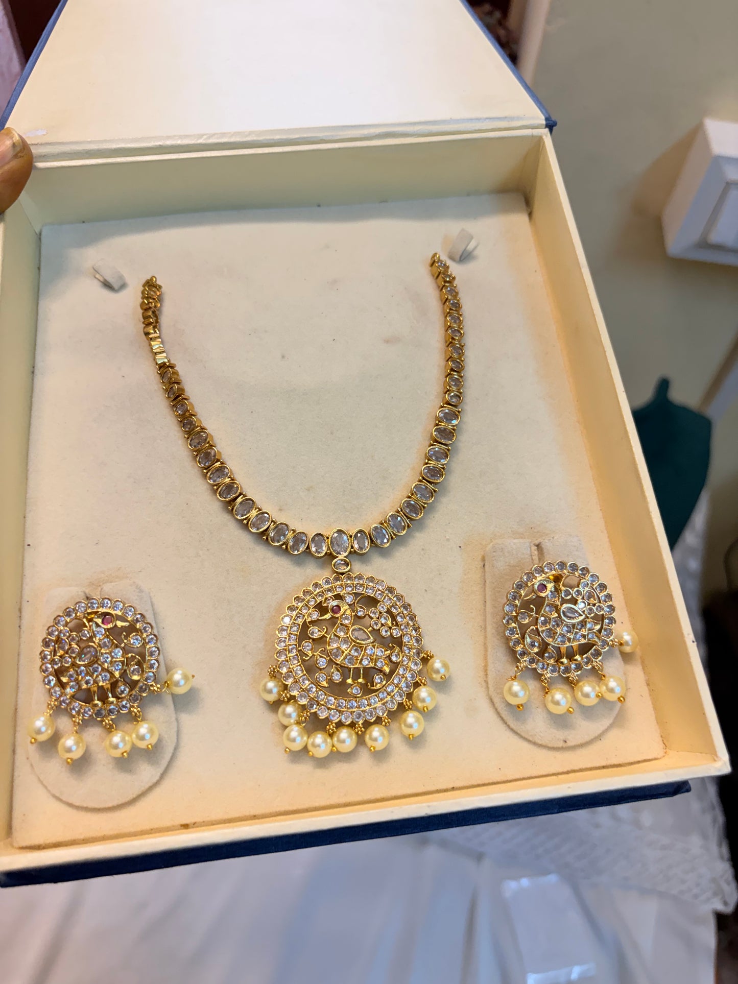 Peacock kemp stones necklace set