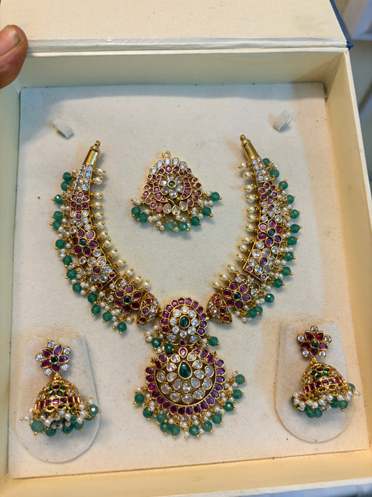 Real kemp stones jadau necklace set with detachable pendant