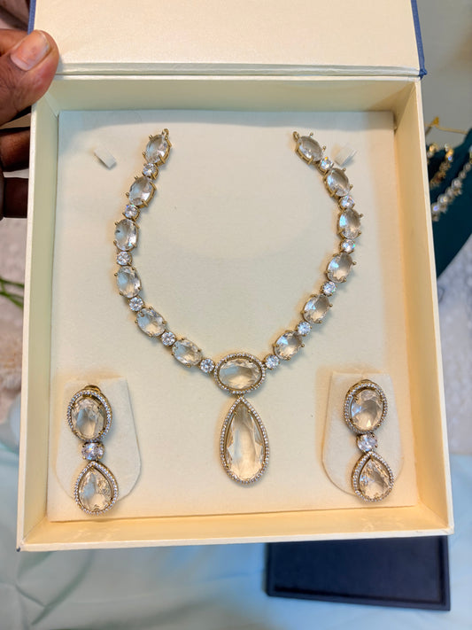 Crystal Elegance teardrop necklace set