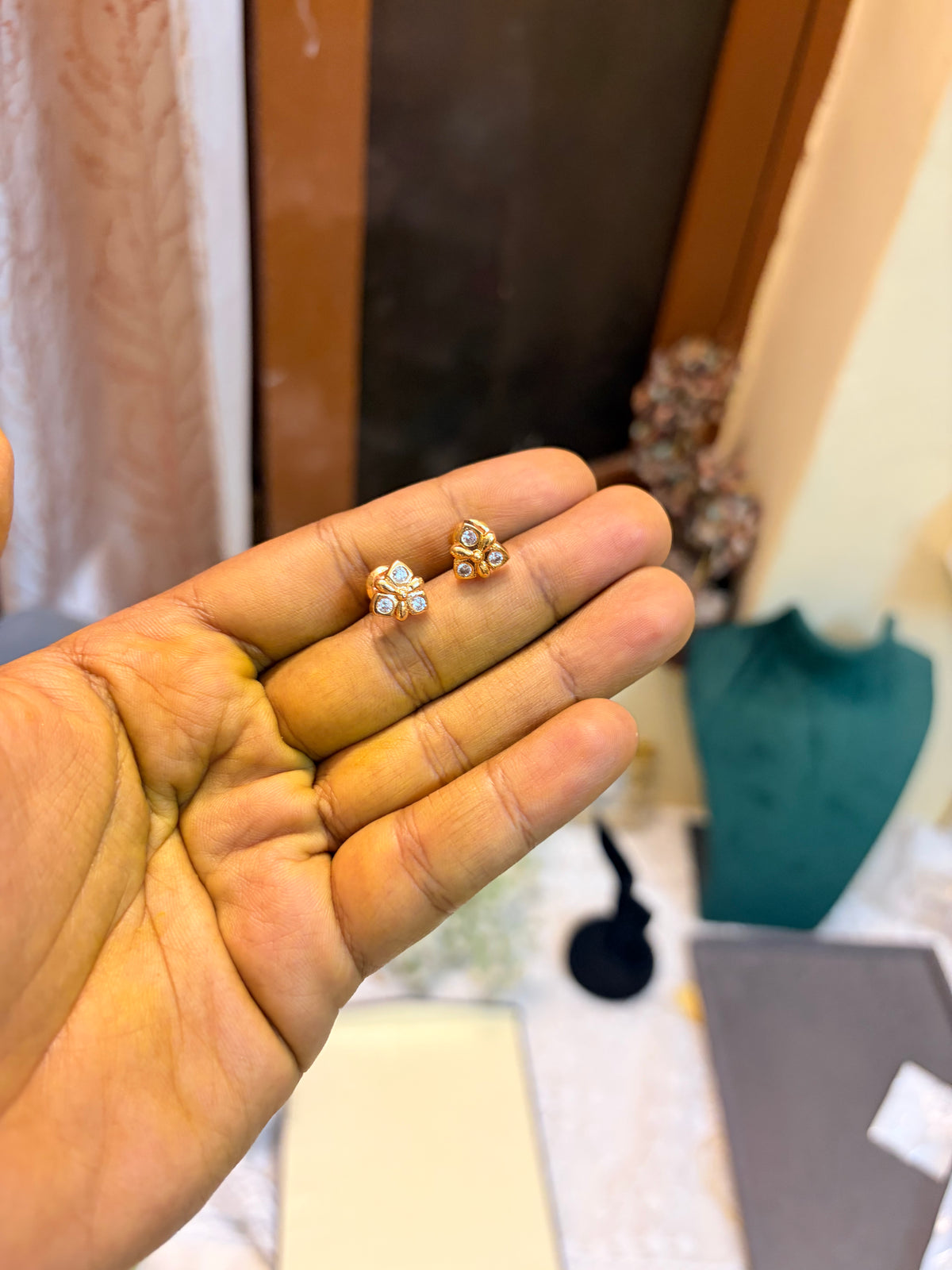 Panchaloham daily wear screw back stud