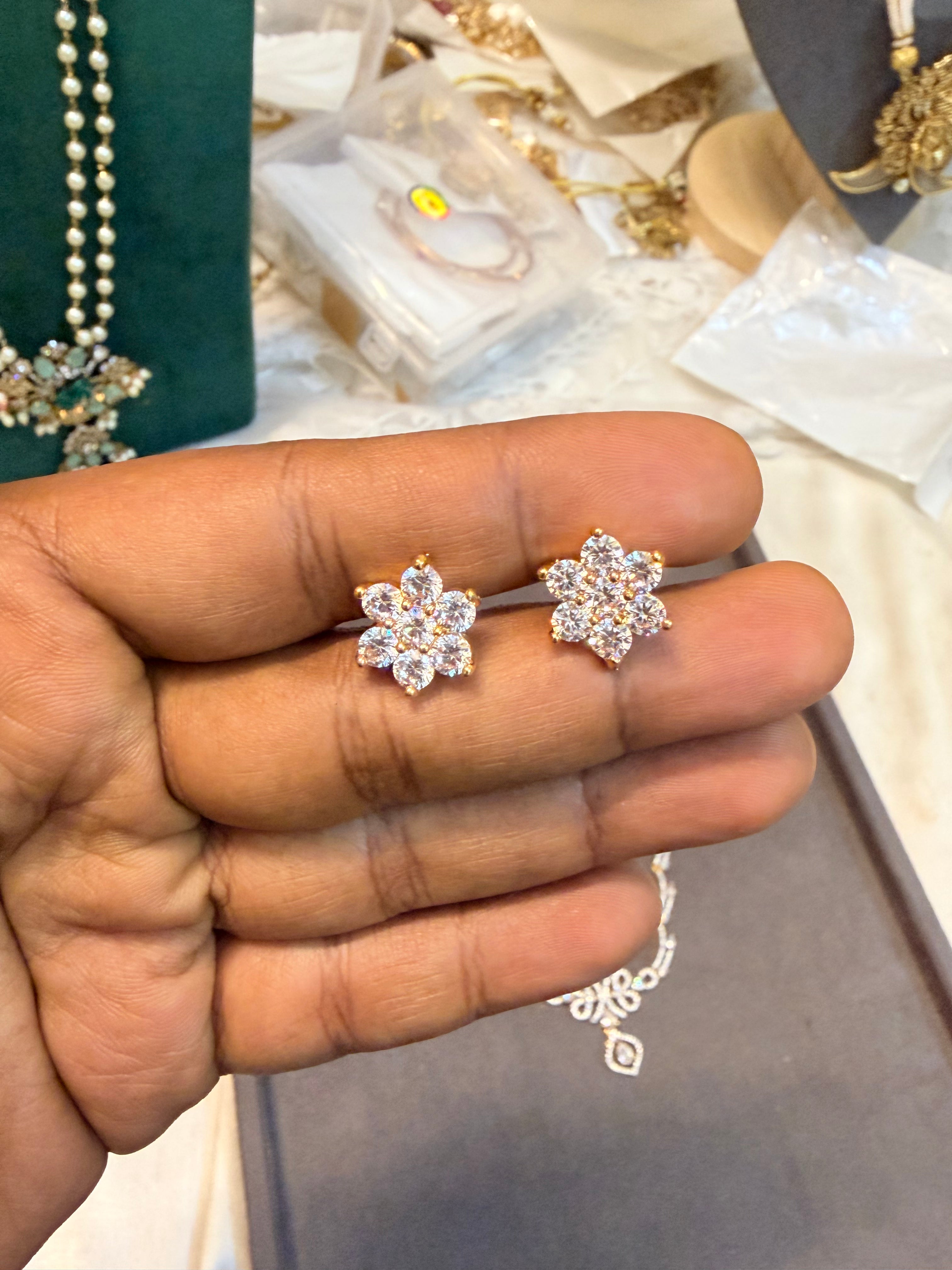 South screw Floral Daily wear Diamond replica stud
