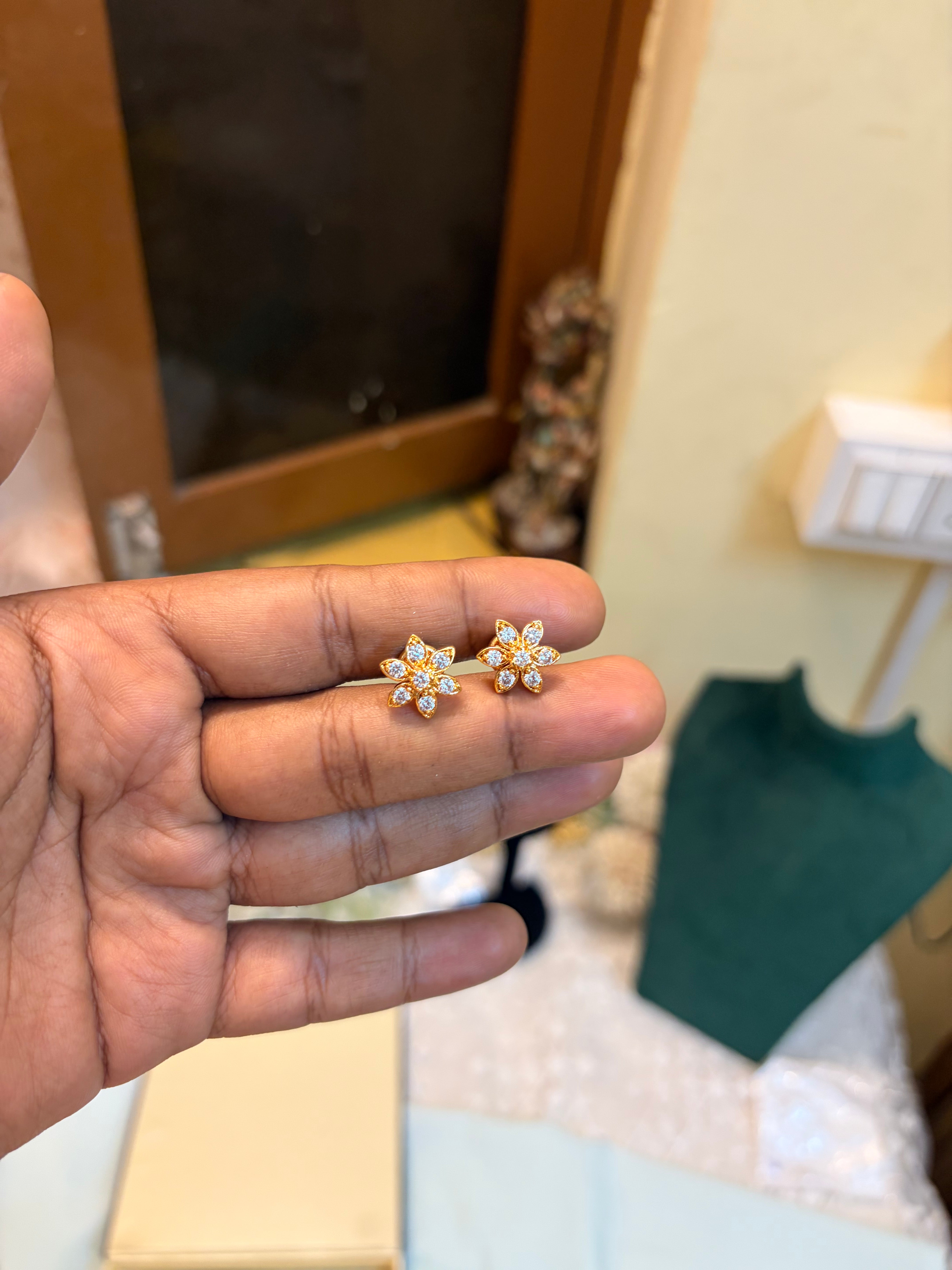 Panchaloham daily wear flower motif Cz screw back stud