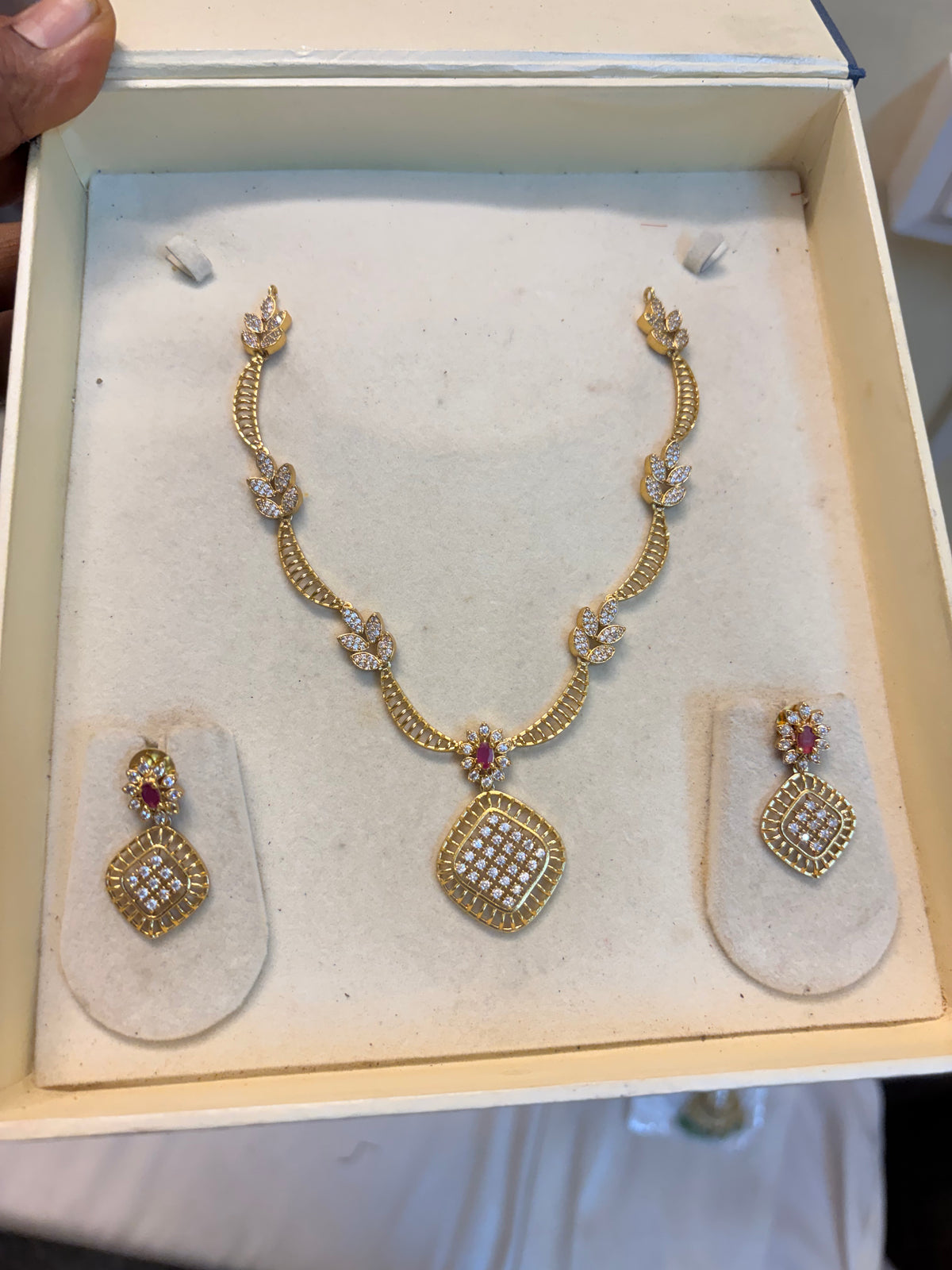 Ruby Cz stones hasli necklace set