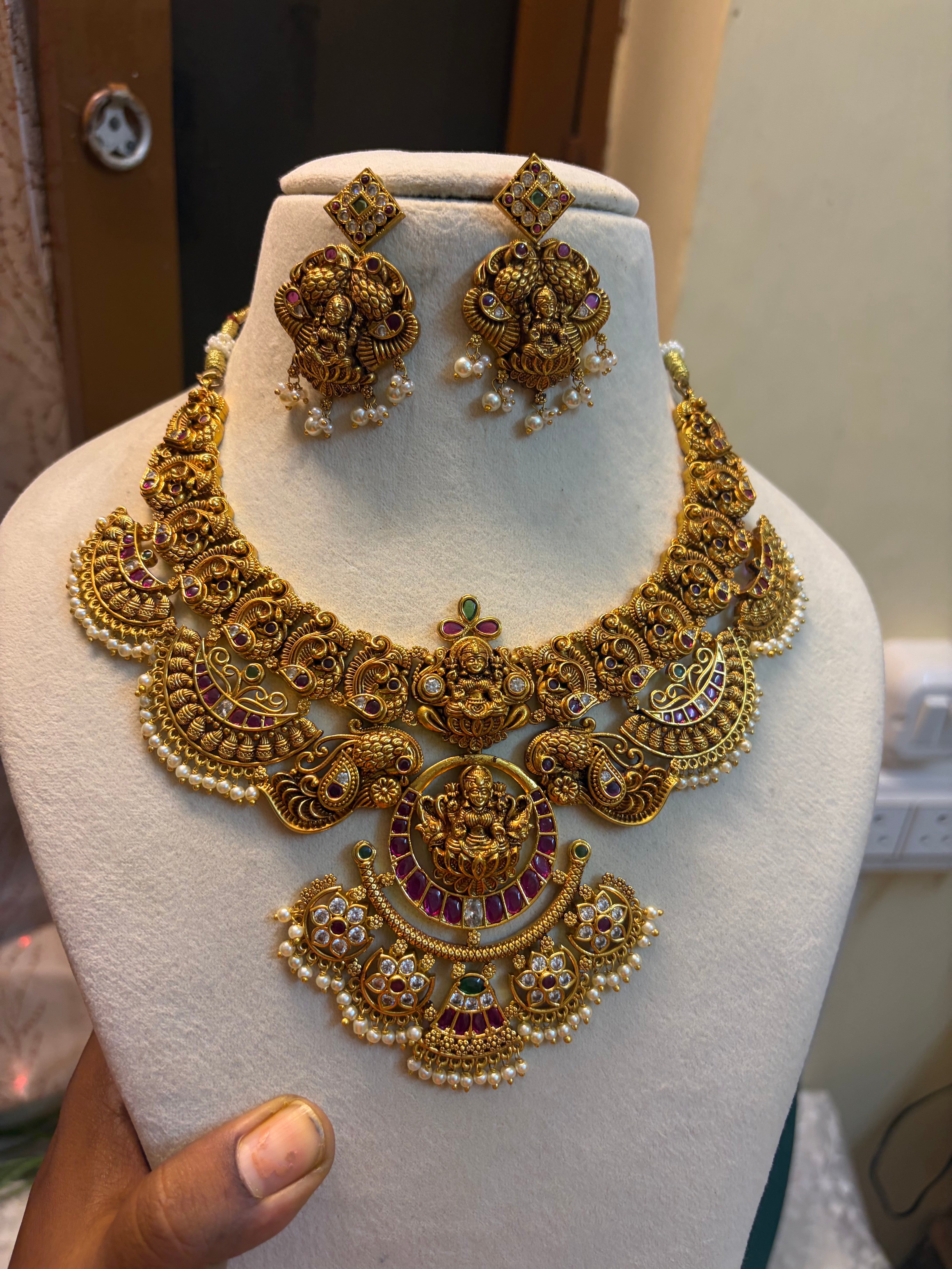 Grand Antique Lakshmi necklace set