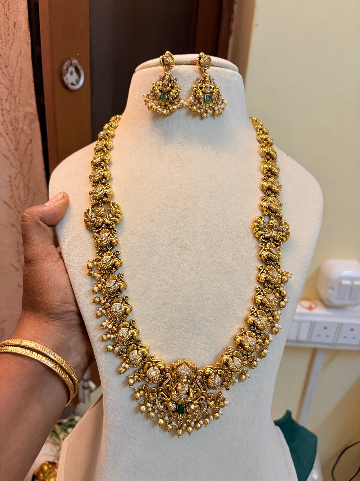 Gold antique Nakshi jadau haram