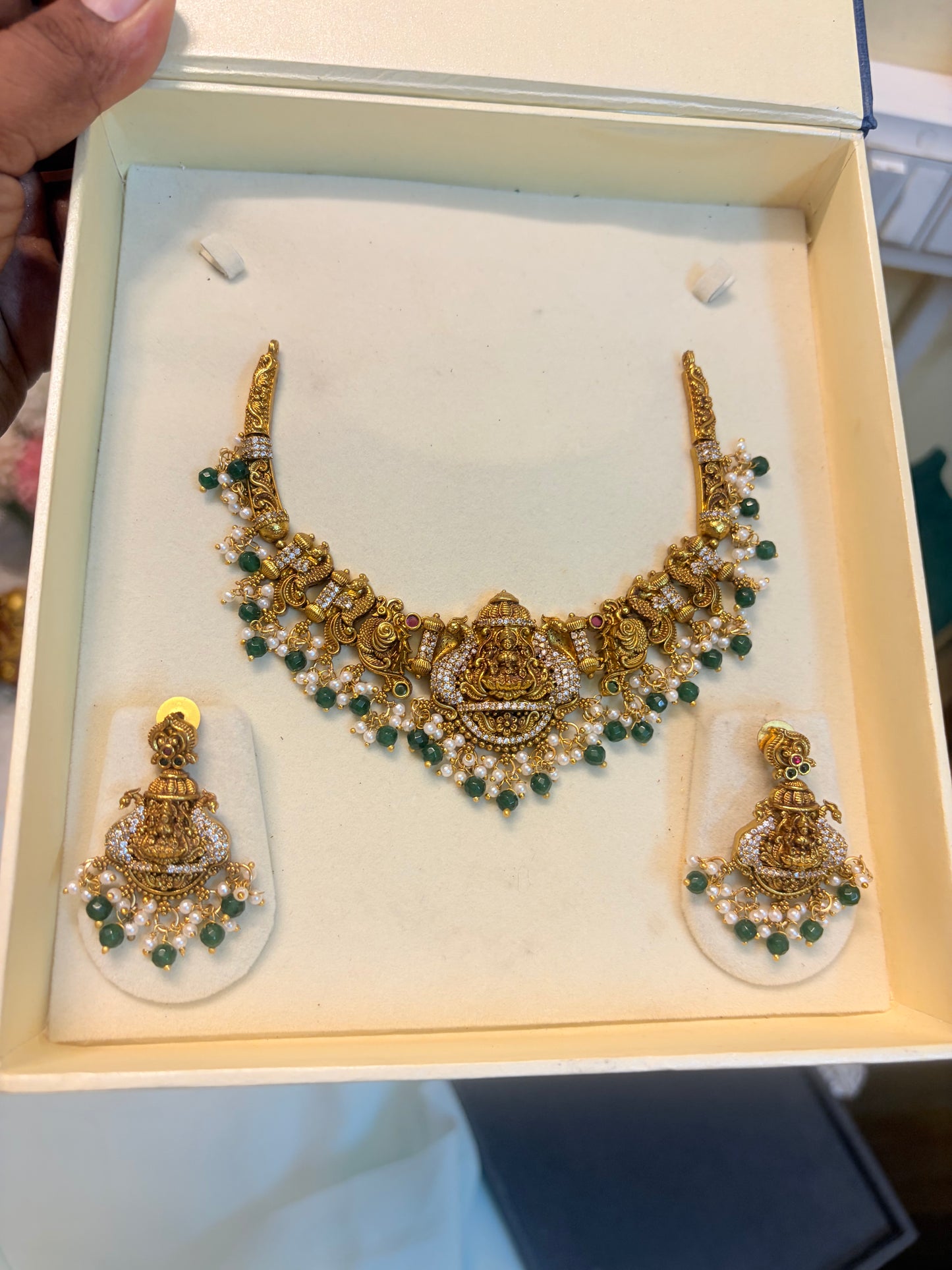 Gold antique finish jadau necklace set