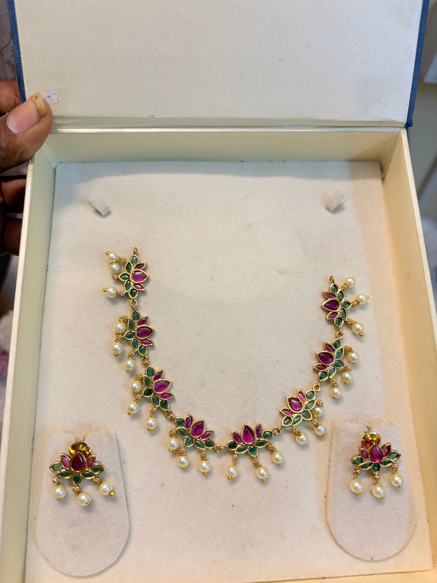 Lotus kemp stones jadau necklace set