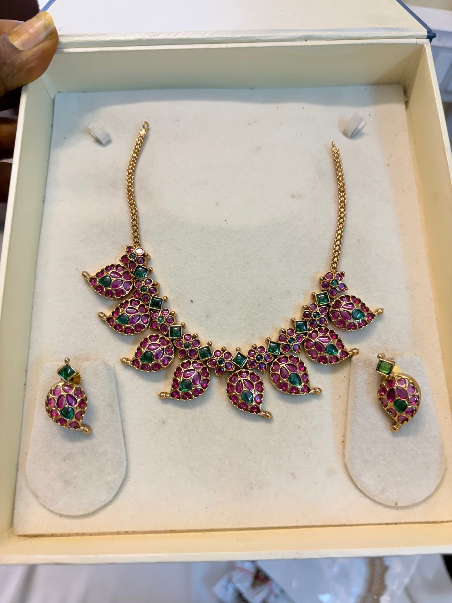 Mango kemp jadau necklace set
