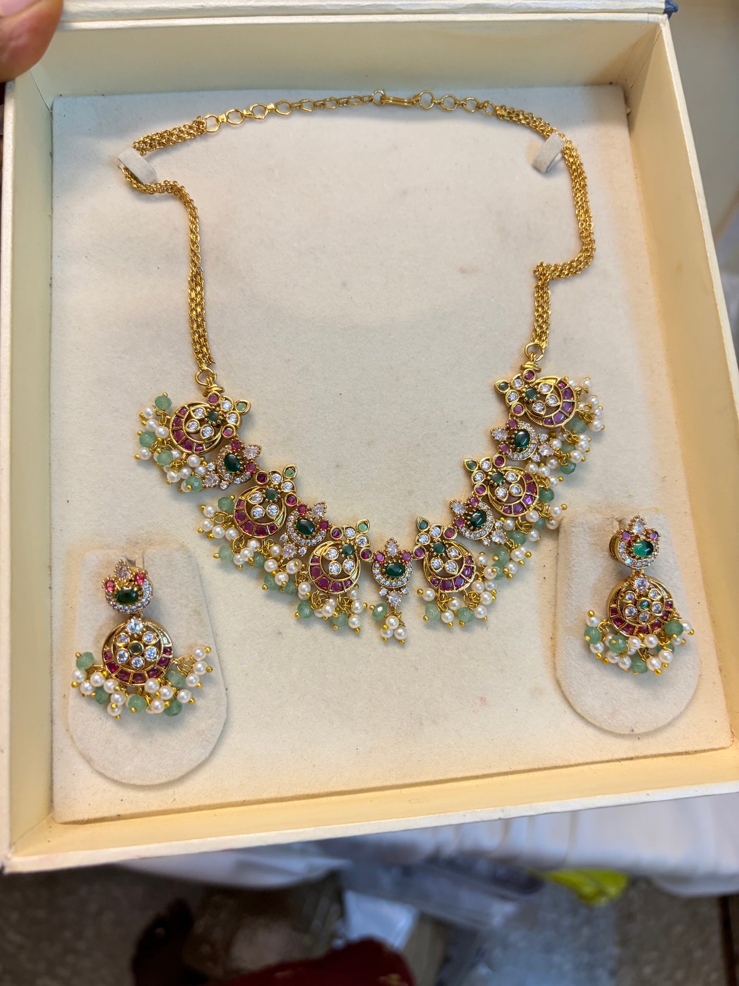 Real kemp stones jadau choker set