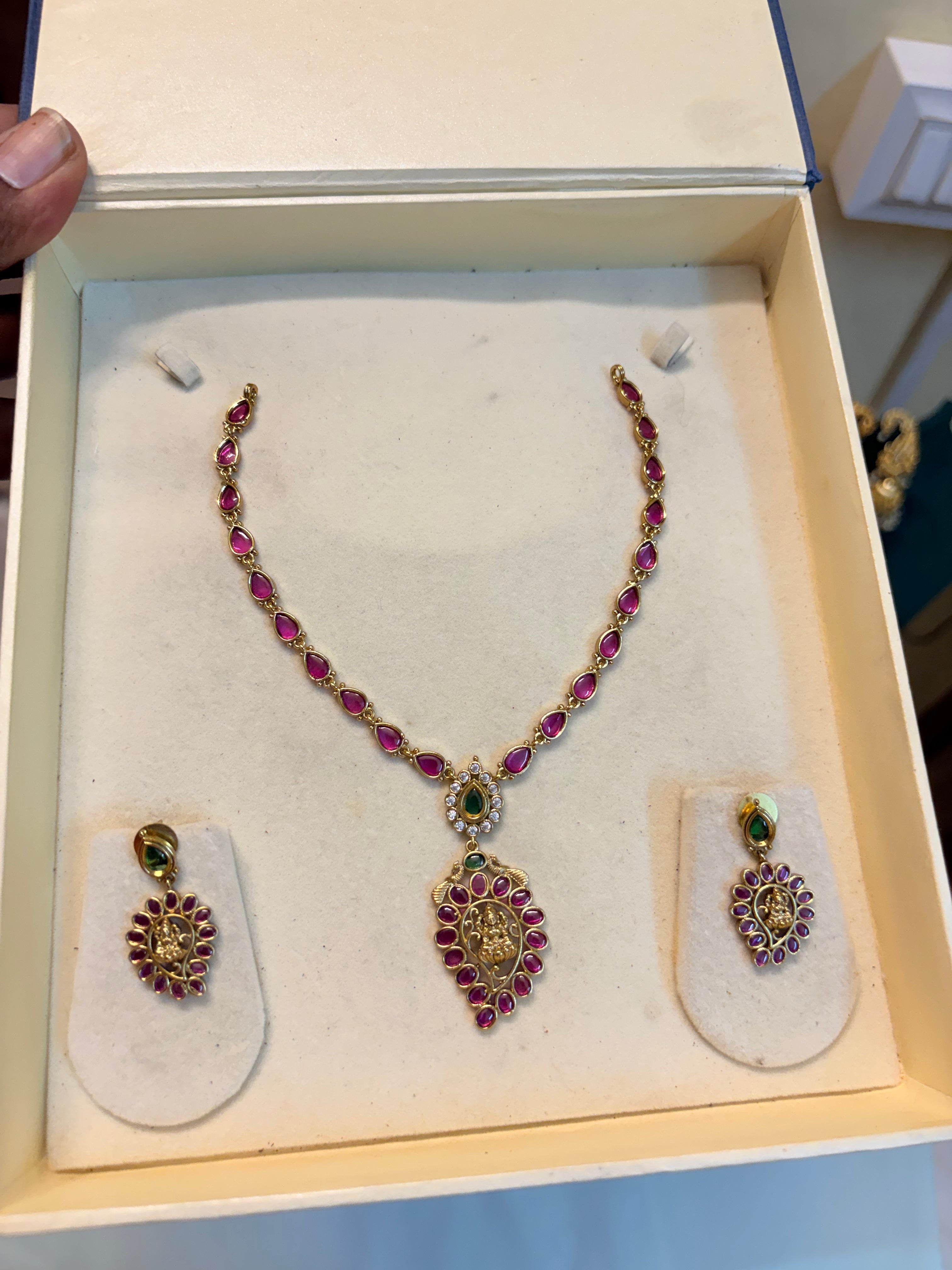 Real kemp stones Lakshmi motif necklace set
