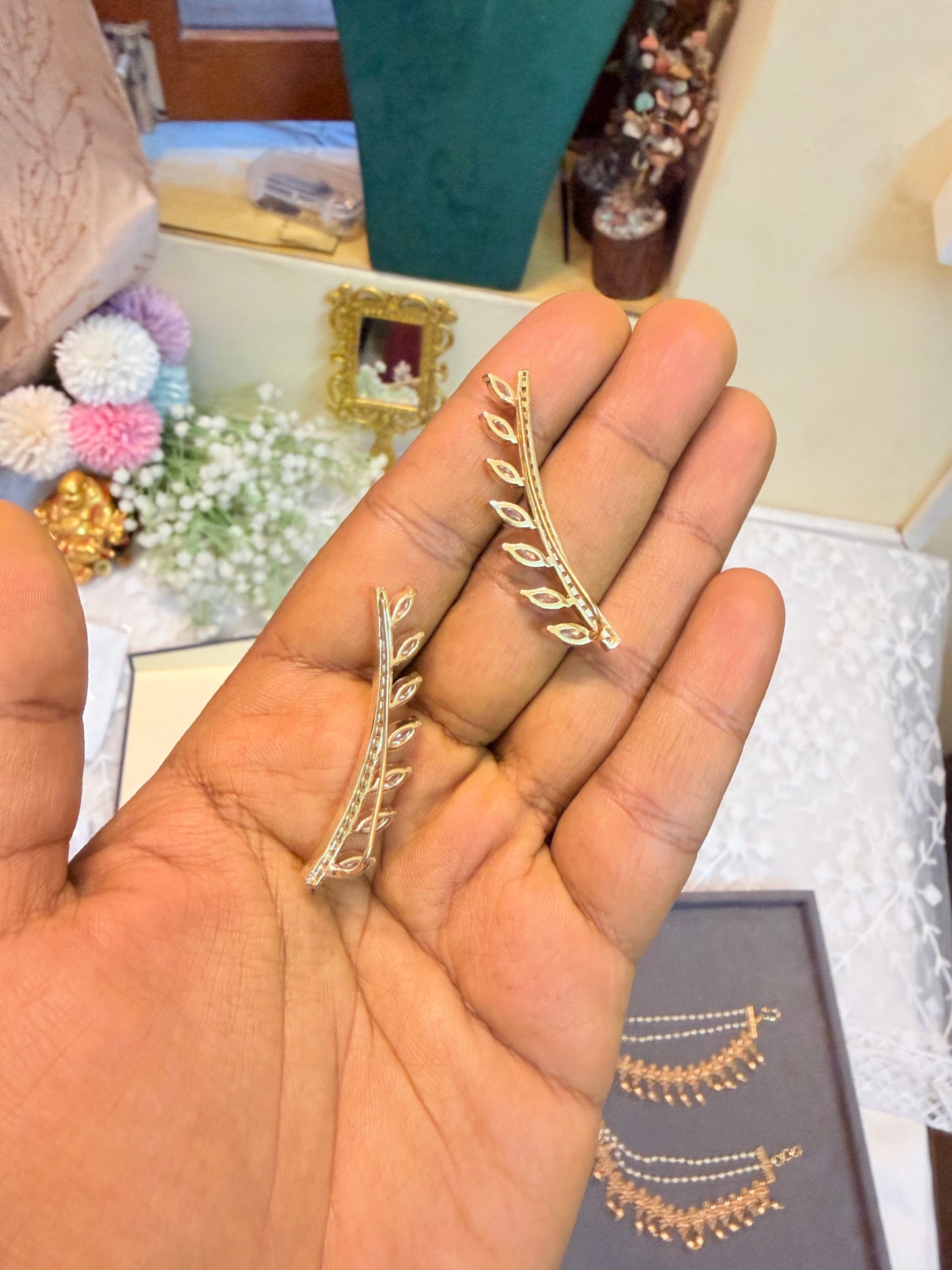 Cz leaf vine earcuff earrings