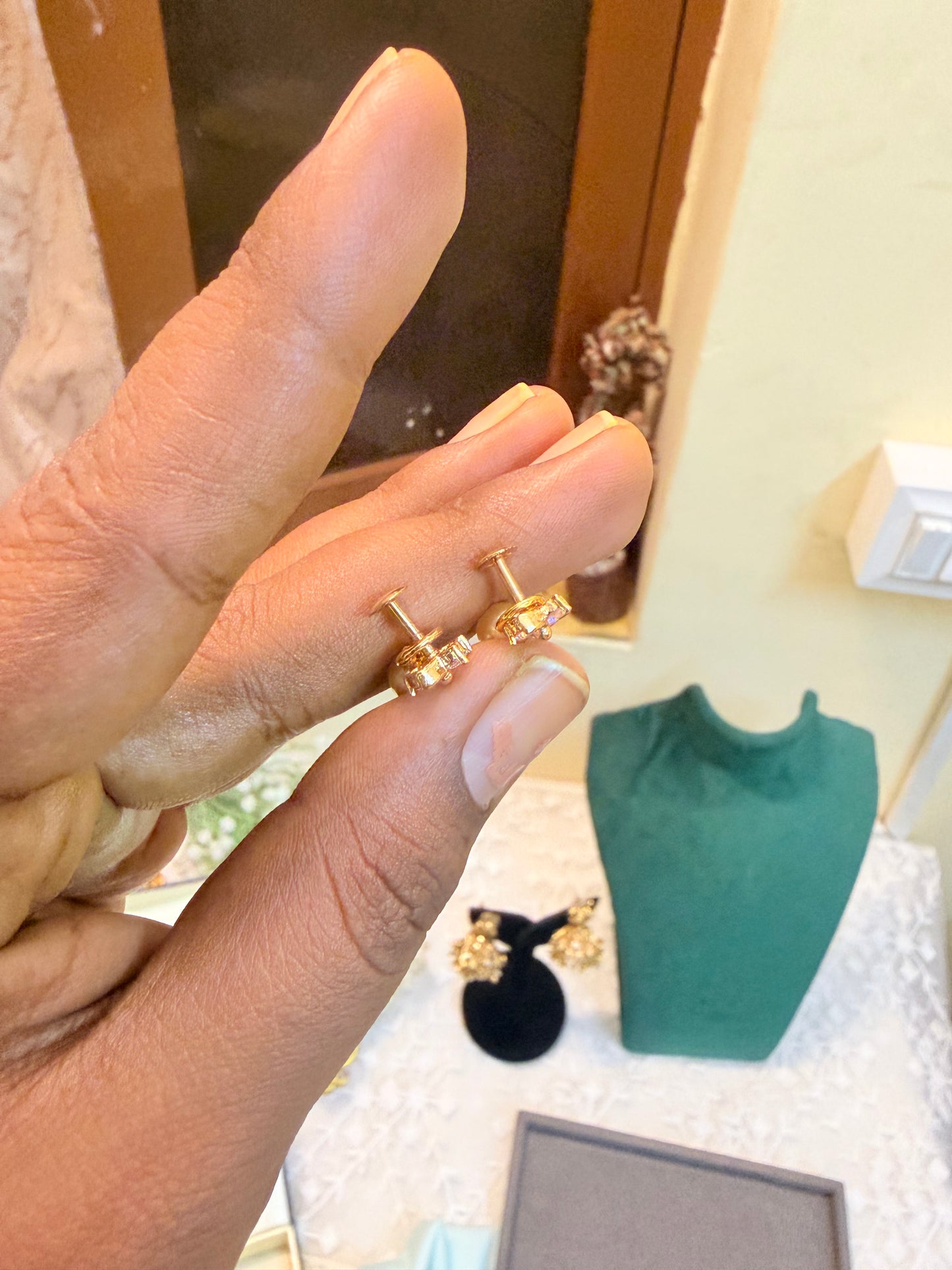 Panchaloham Daily wear pearl drop screw back stud