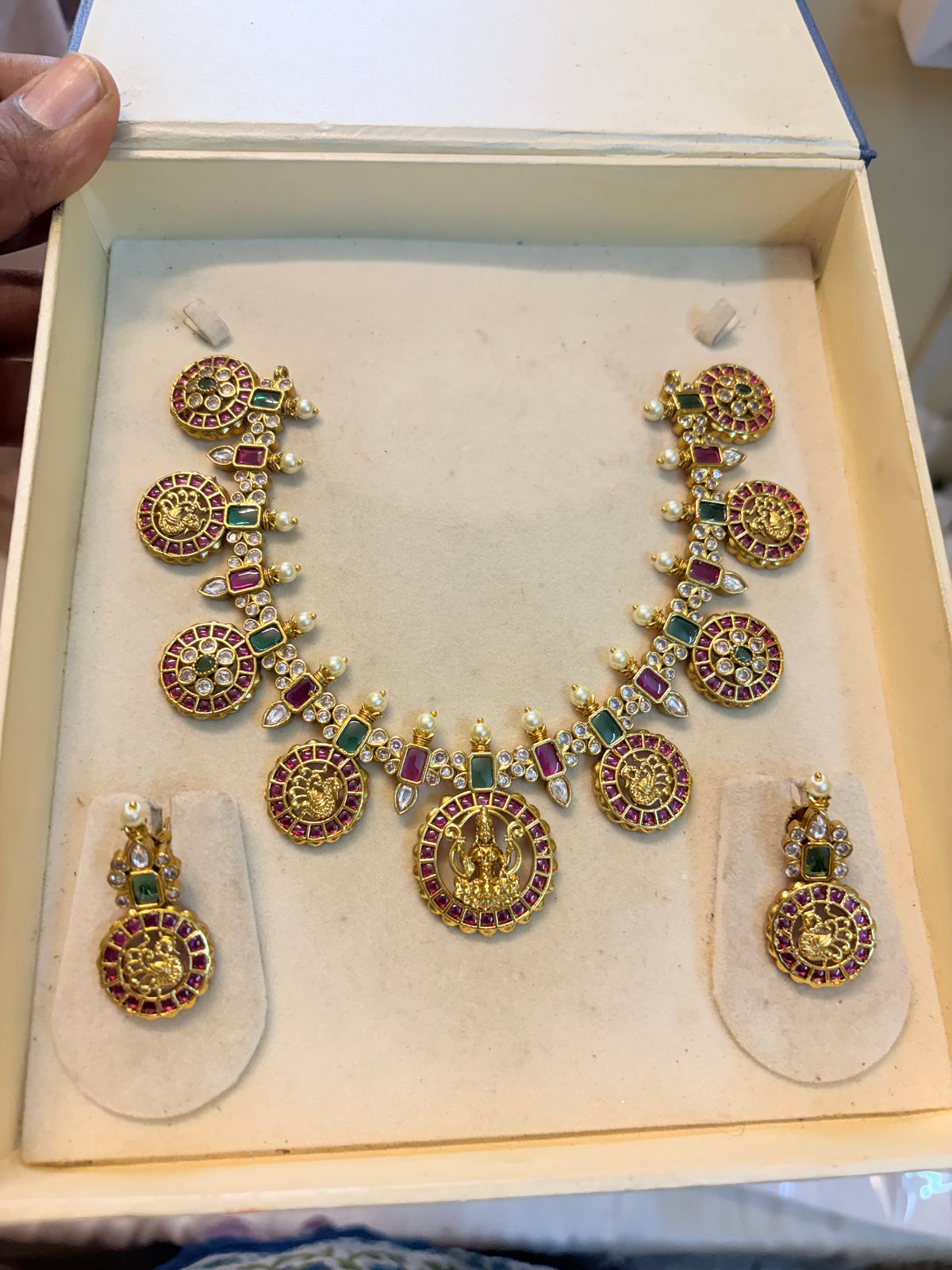 Lakshmi Kemp stones Bottumala jadau necklace set
