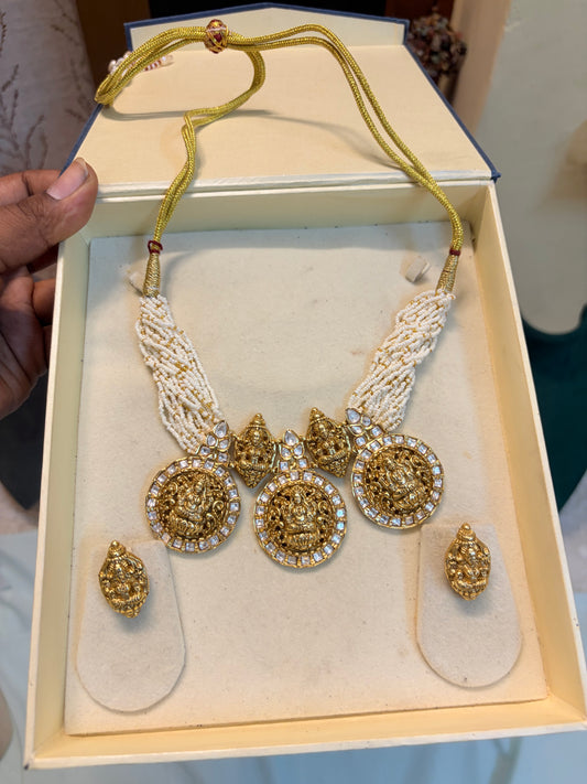 Gold antique jadau Kundan brass made pearl choker set