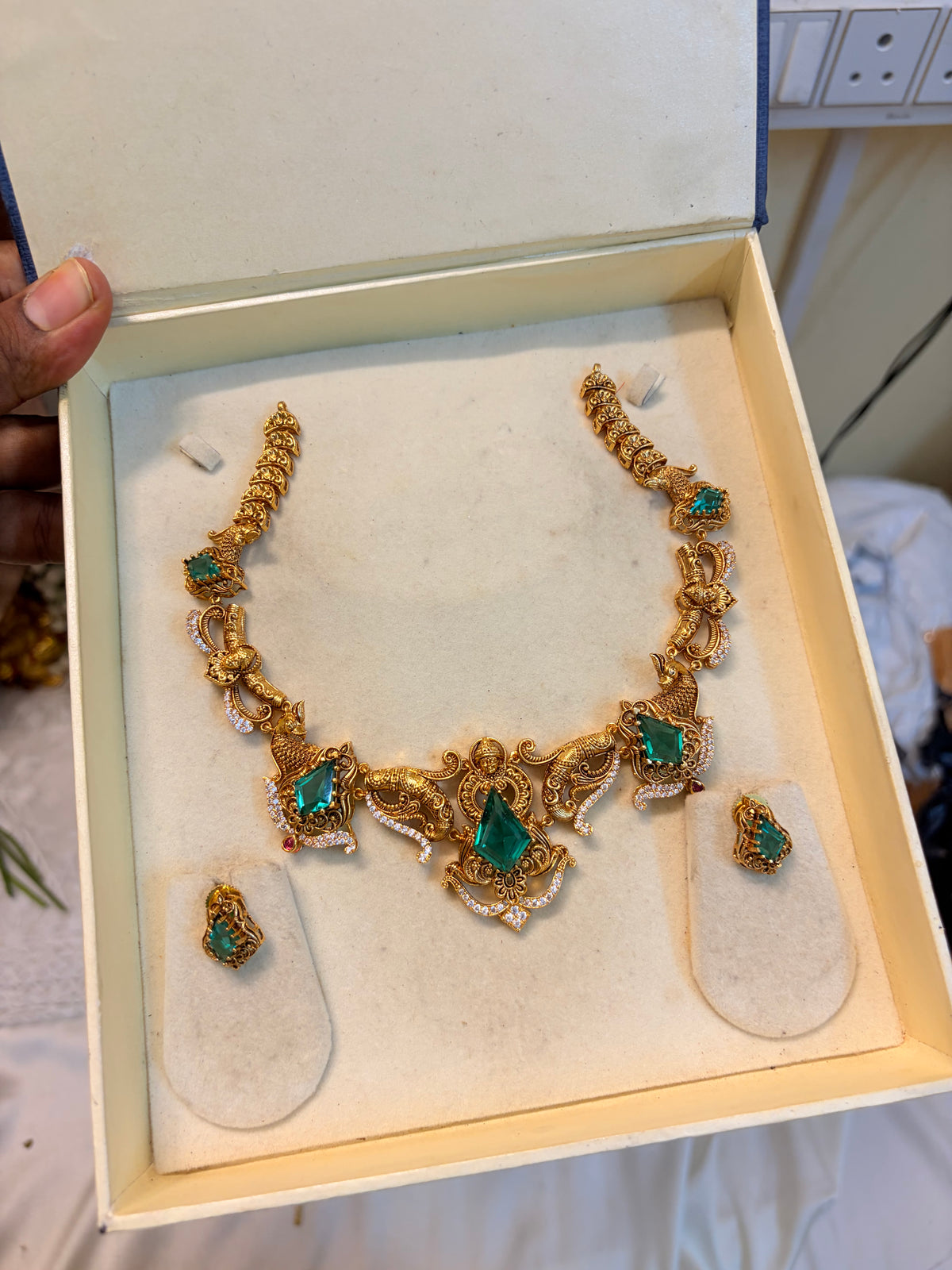 Gold inspired emerald jadau necklace set premium quality