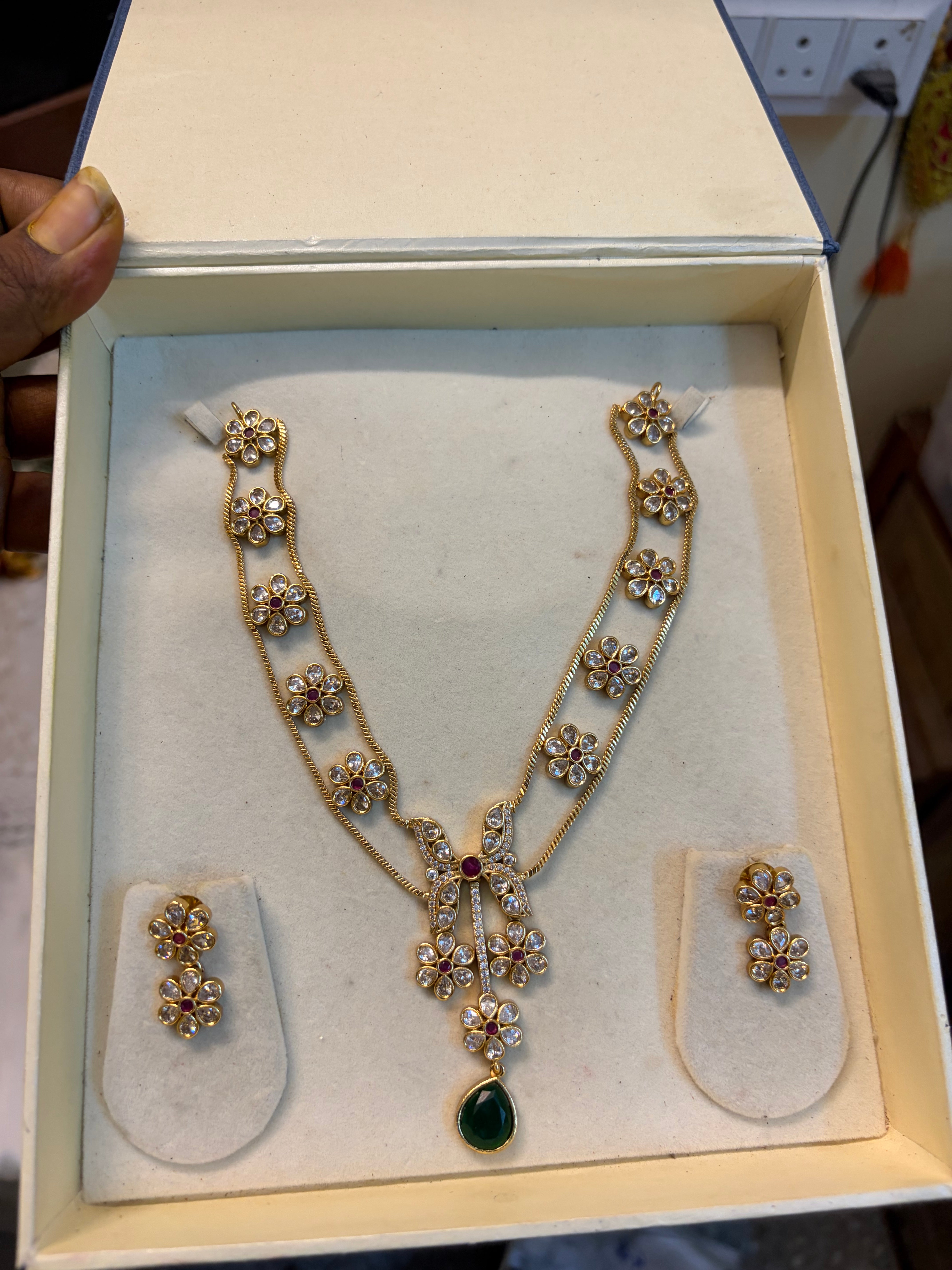 AD stones Butterfly jadau necklace set