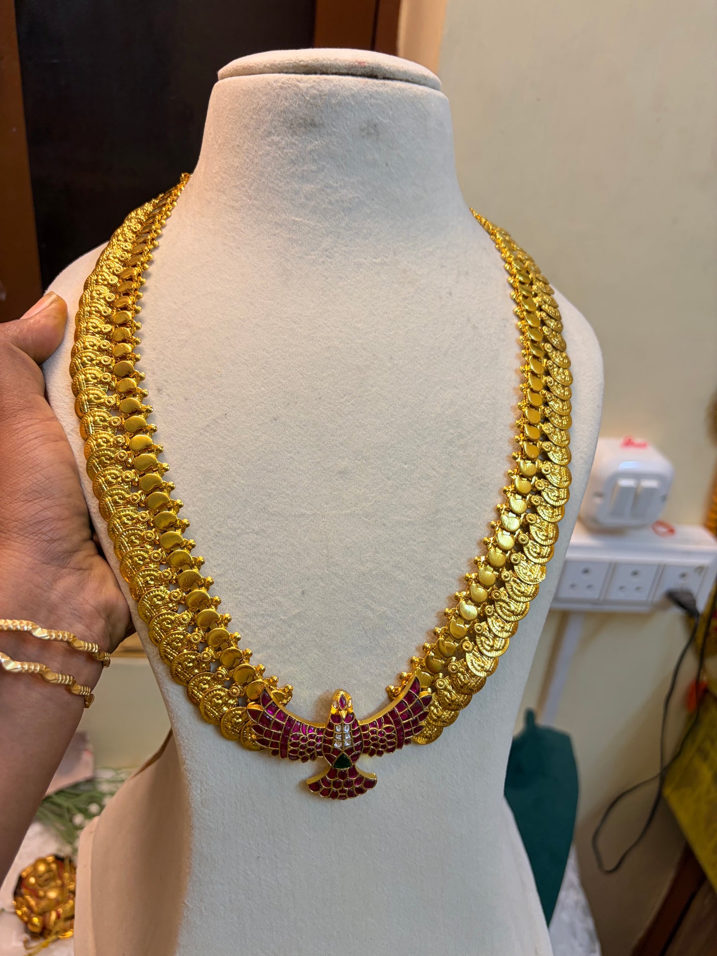 Pure kemp stones brass made jadau haram