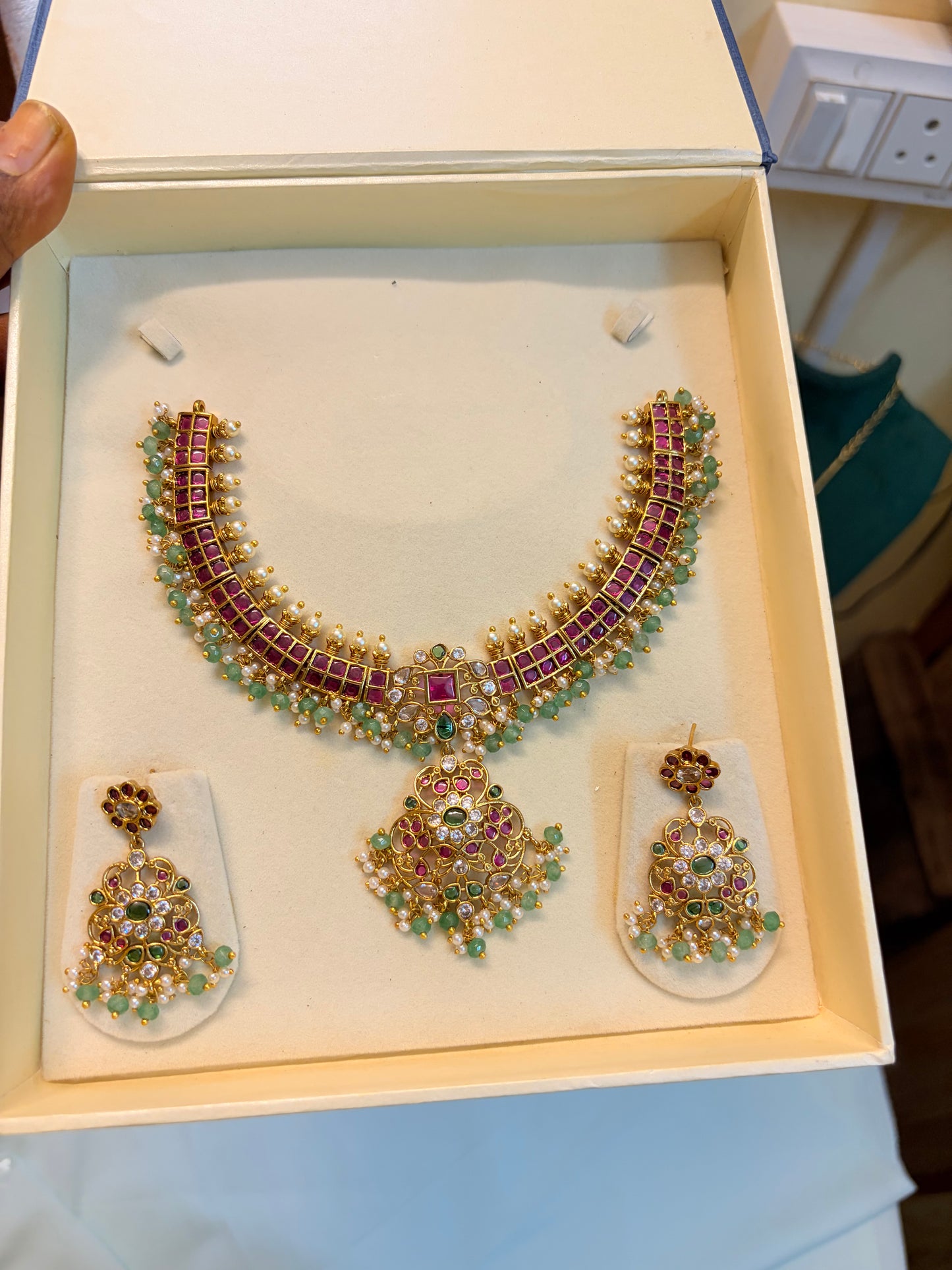 Kemp stones jadau chokerset with strawberry beads accents