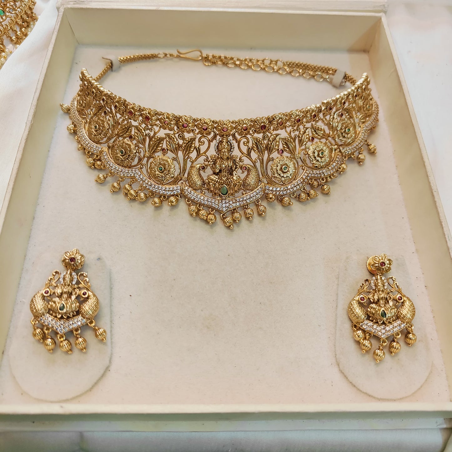 Gold antique nakshi finish chokerset premium quality