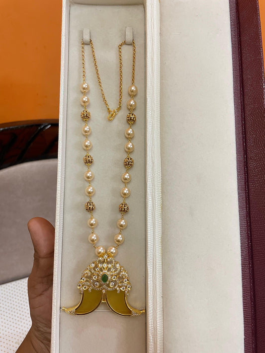 Handmade Swarovski puligoru chain