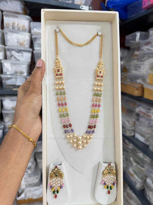 Triple strand beads chain with earrings