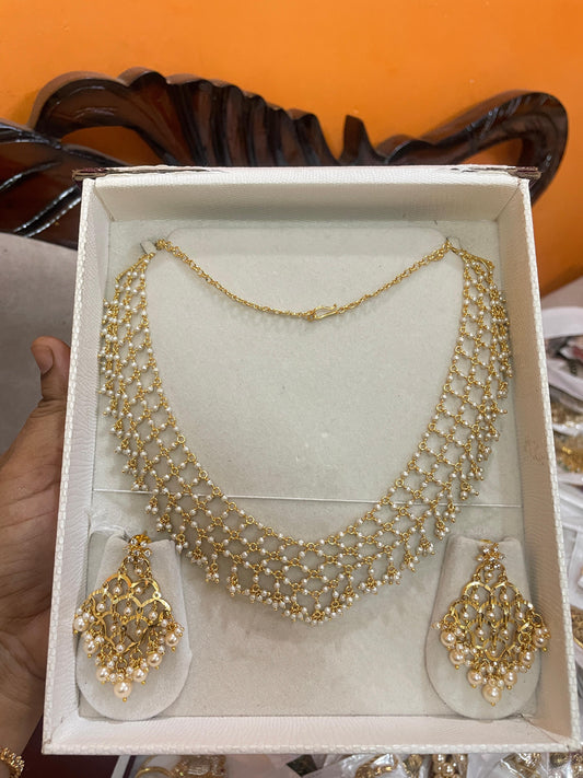 Handmade pearl zali chain with pearl dangle earrings