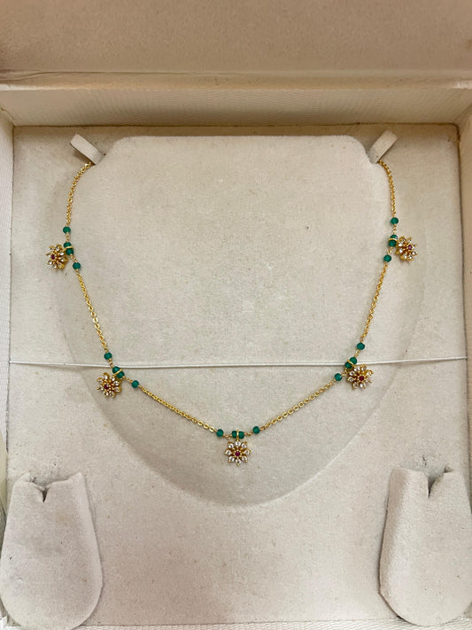 Emerald bloom floral chain