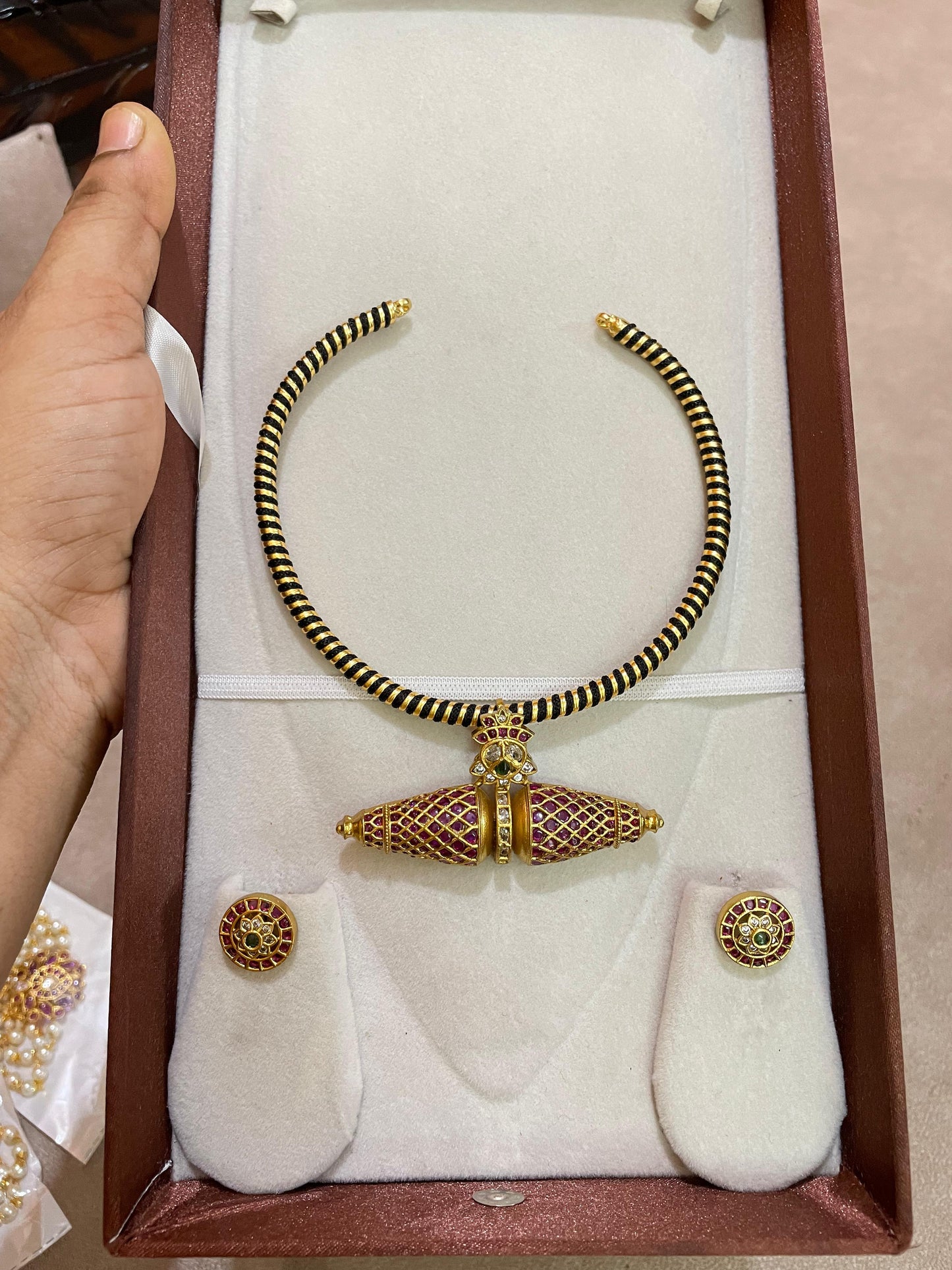 Regal Ruby black Kanti necklace set