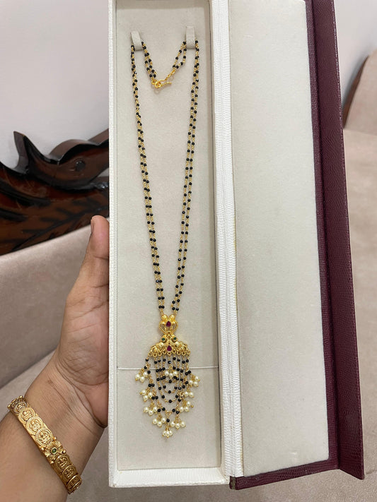 Royal peacock black beads chain