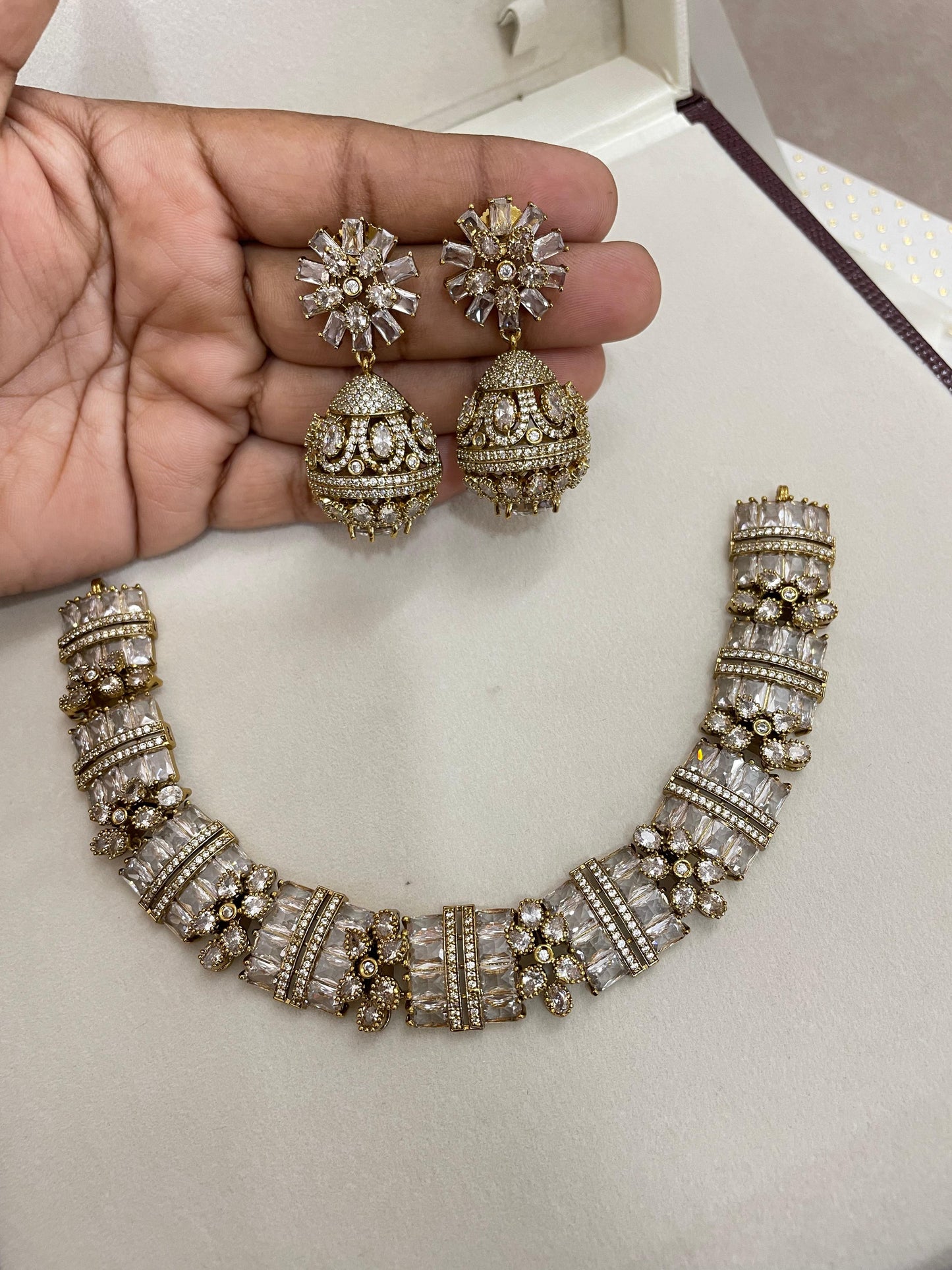 Classic crystal AD stones jadau chokerset