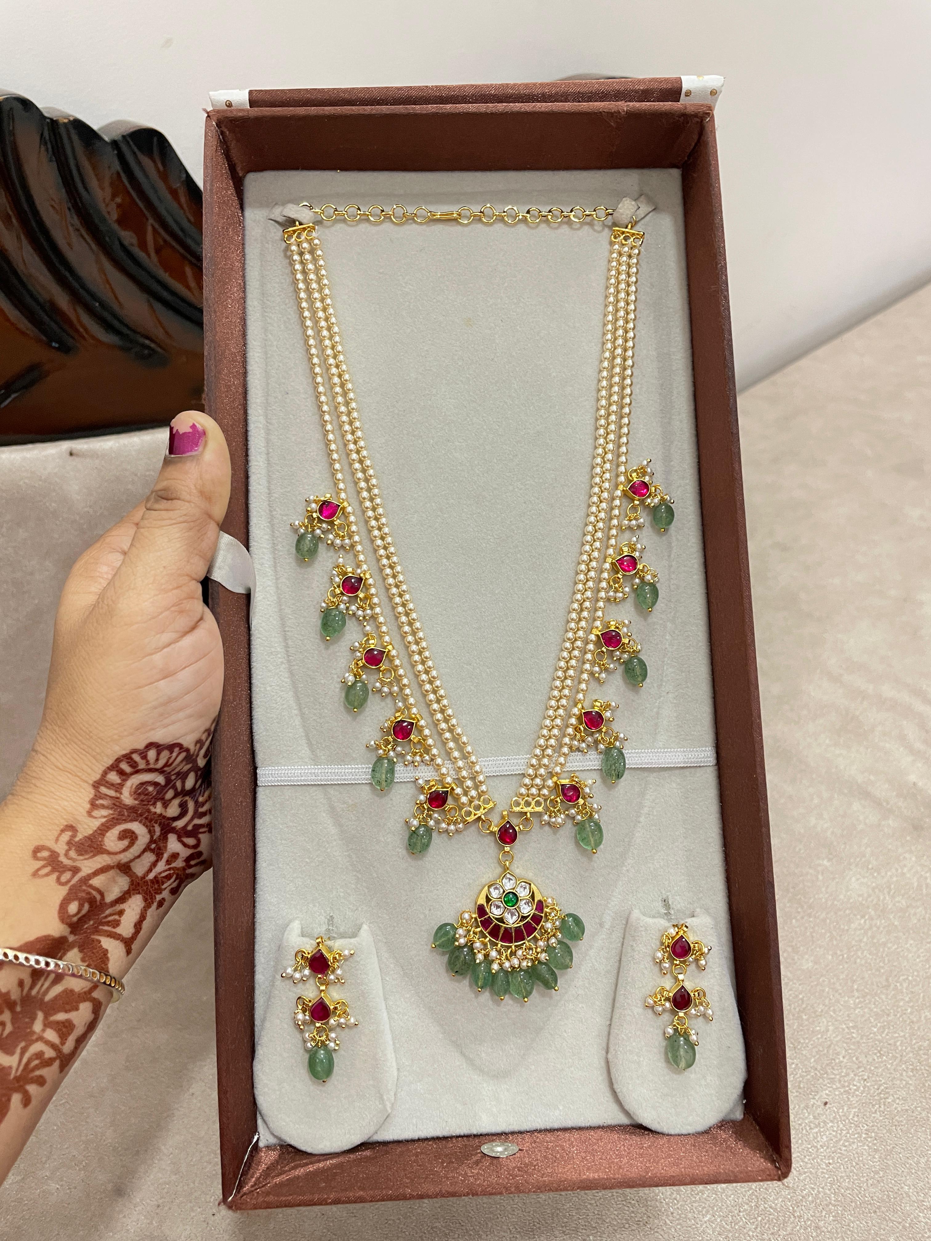 Classic Pearl Mala with jadau kundan pendant
