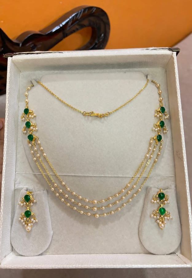 Emerald Pearl layer necklace set