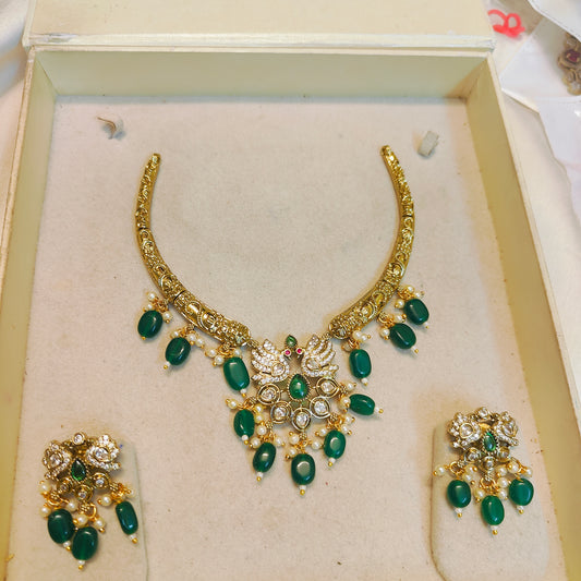 Gold antique finish Kanti necklace set premium quality